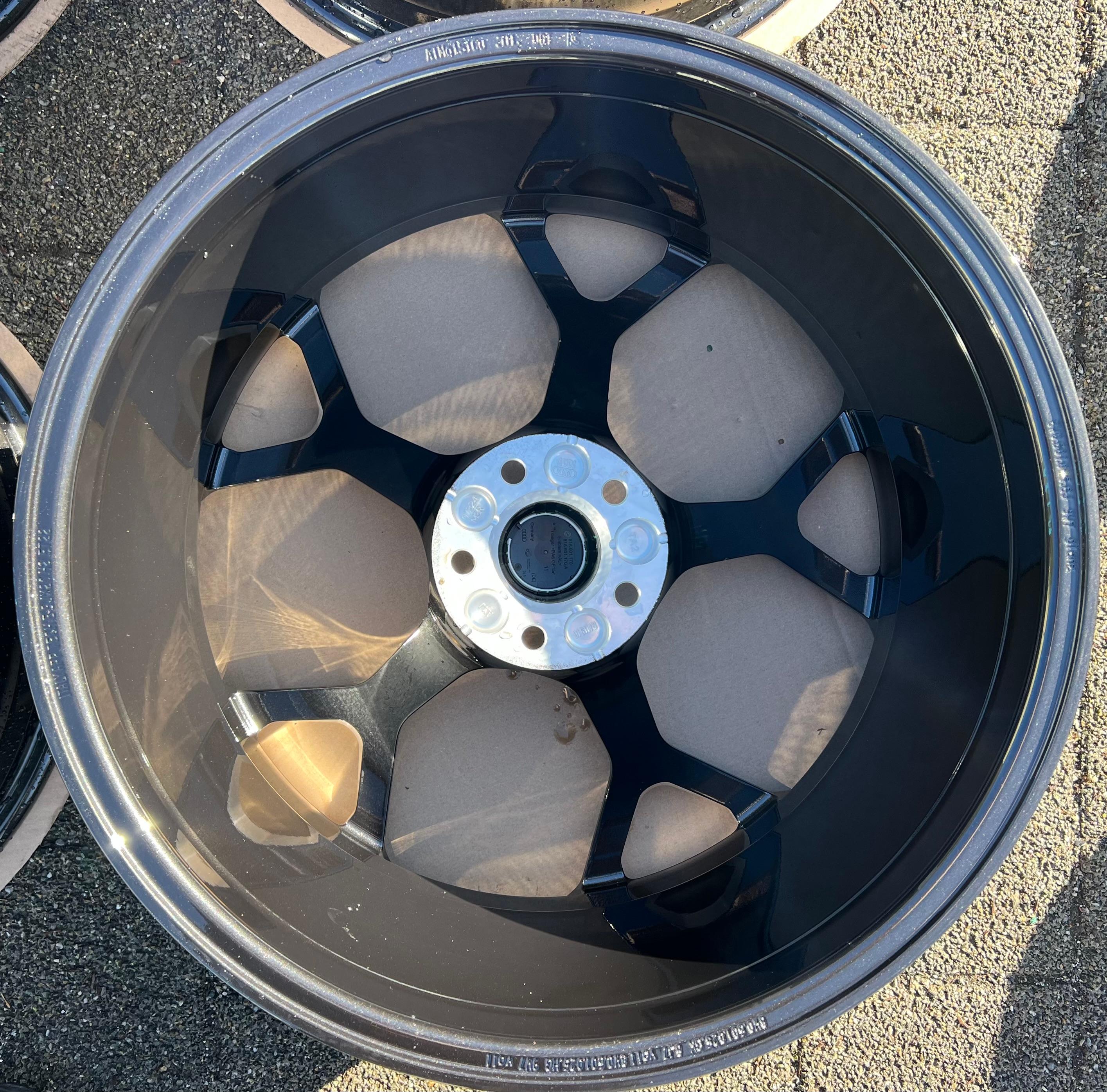 4 ORIGINAL 20" ALUFELGEN FELGEN AUDI A5 S5 RS5 A4 RS4 B9 8W 8W0601025GJ 9x20 ET22