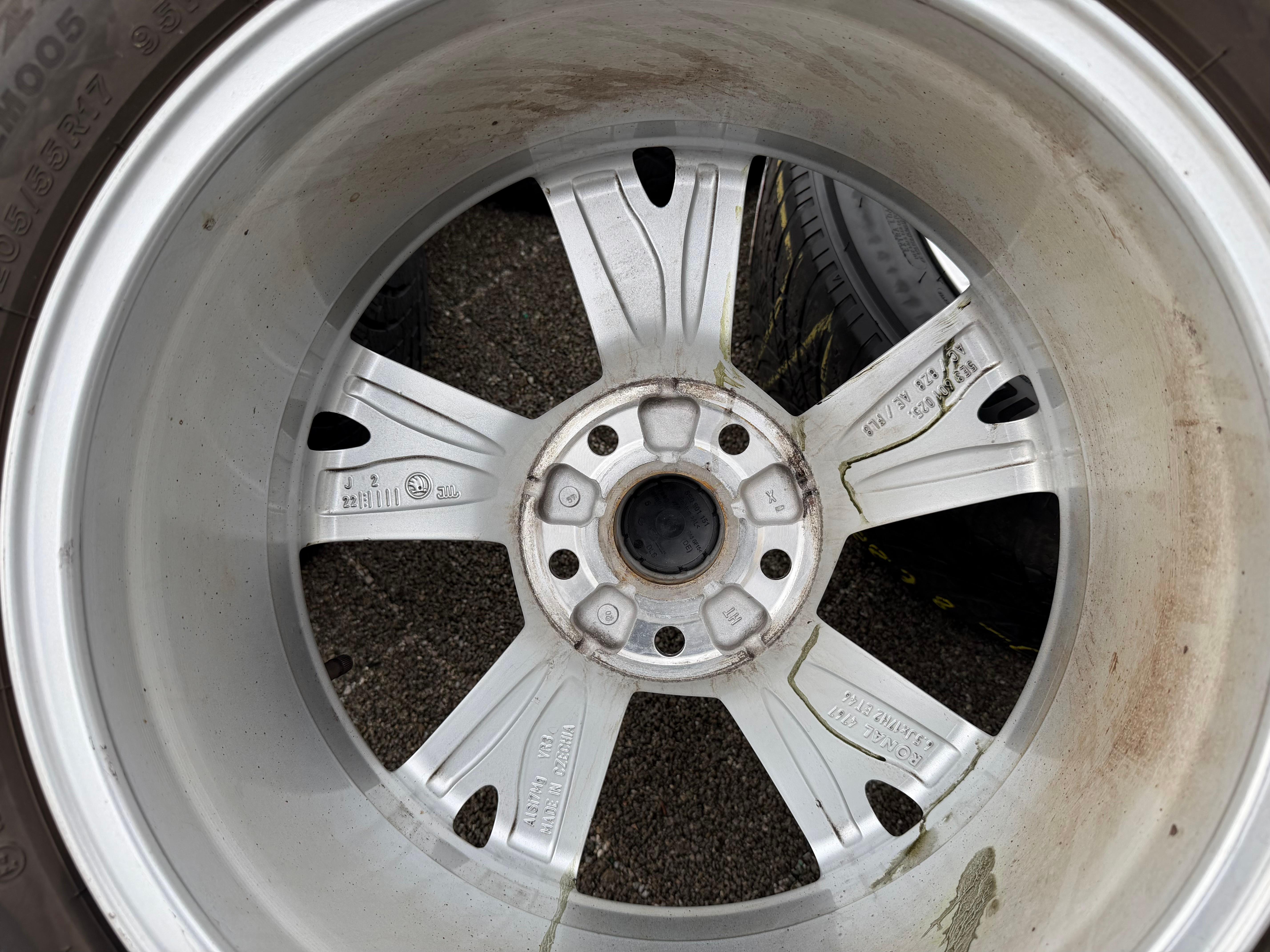 4 Original 17" Alufelgen Skoda Octavia IV 4 NX LYRA 5E3601025AC 6,5x17 ET46