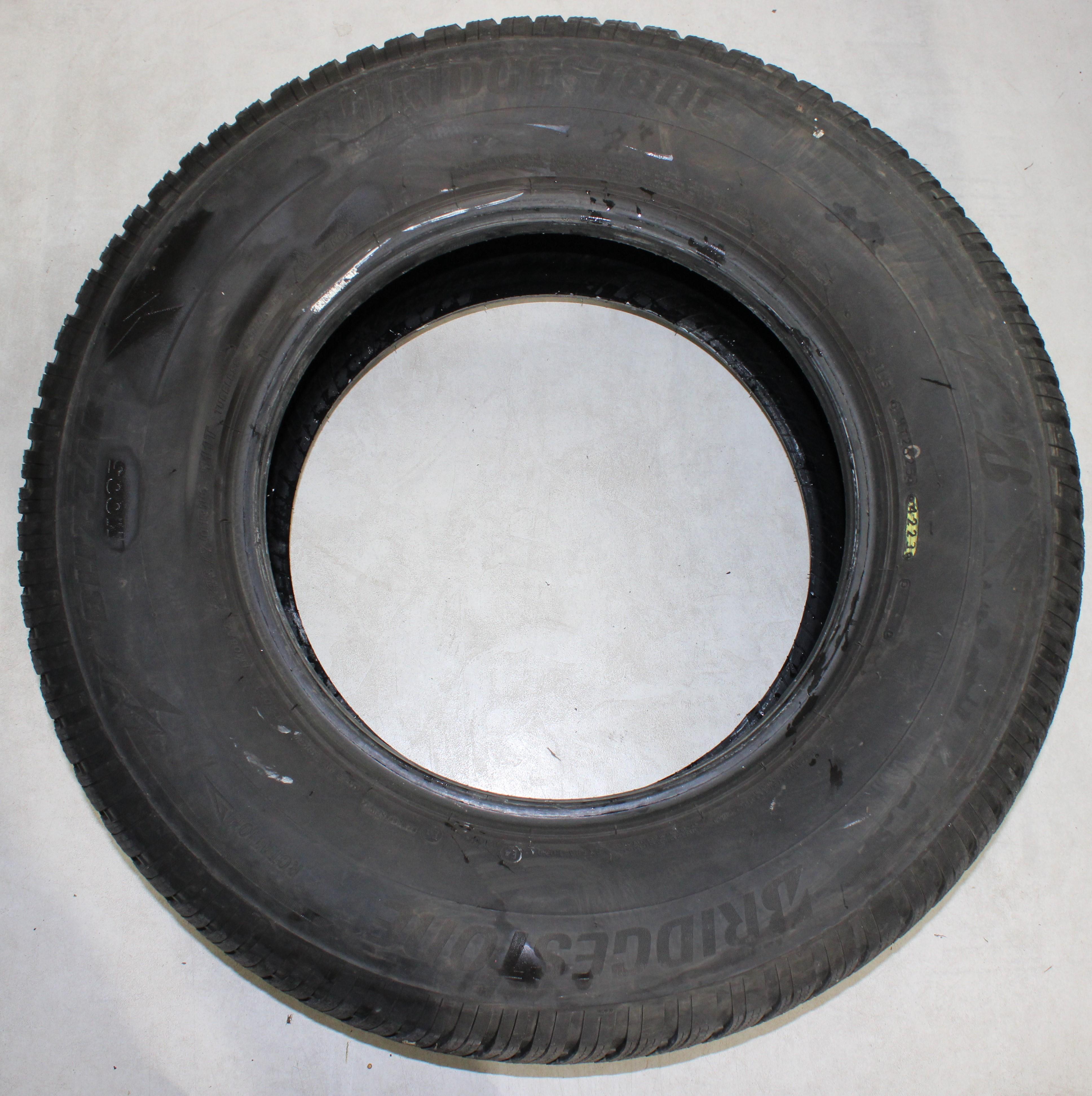4 x 245/70R16 111T Winterreifen Bridgestone Blizzak LM005 2x5-5,5mm/2x6-6,5mm 2023