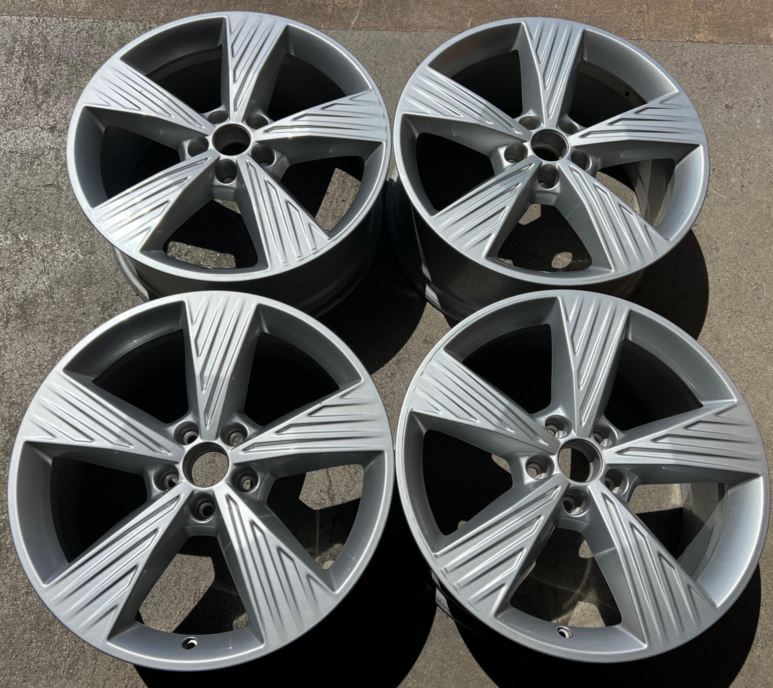 4 JANTES EN ALUMINIUM D'ORIGINE 19 POUCES POUR AUDI Q4 E-TRON 89A601025B 8x19 ET45 LIVRAISON GRATUITE