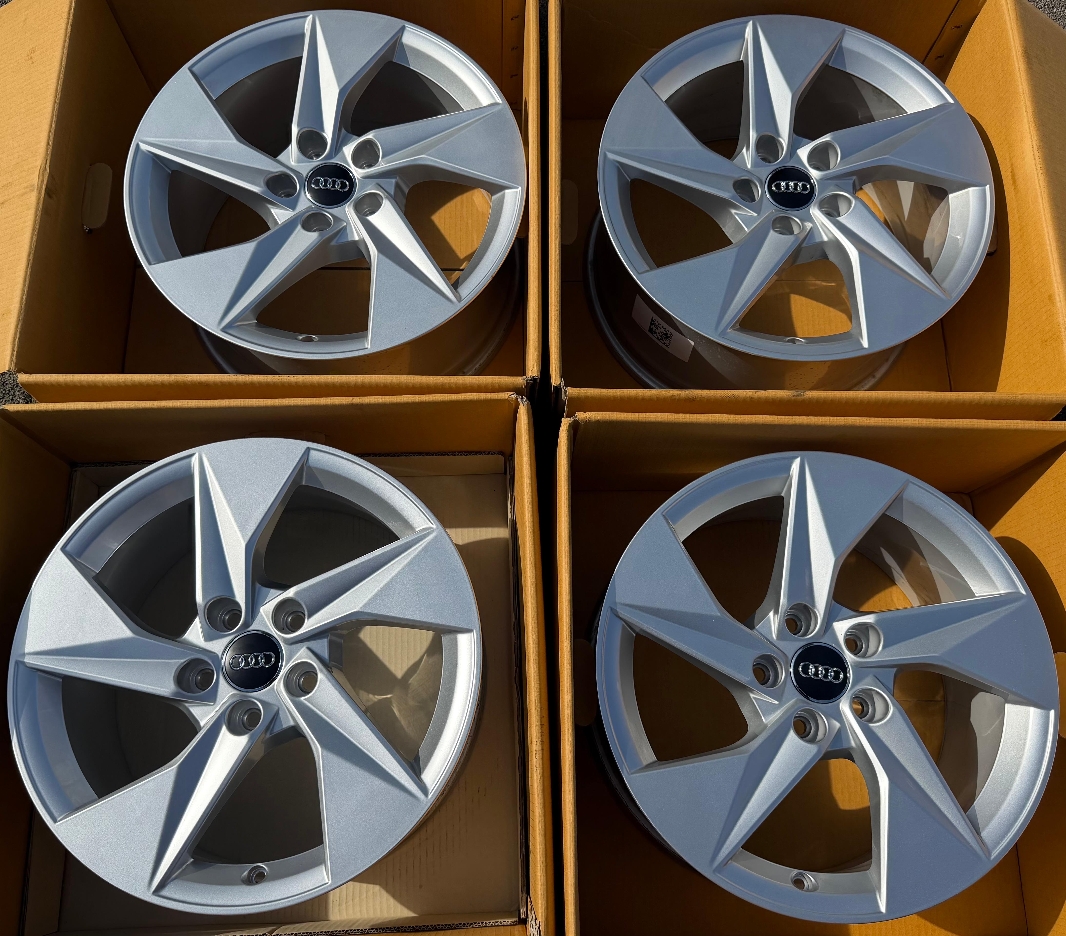 4 Original 17" Alufelgen Felgen Audi A3 8Y 8Y0601025A 8x17 ET46
