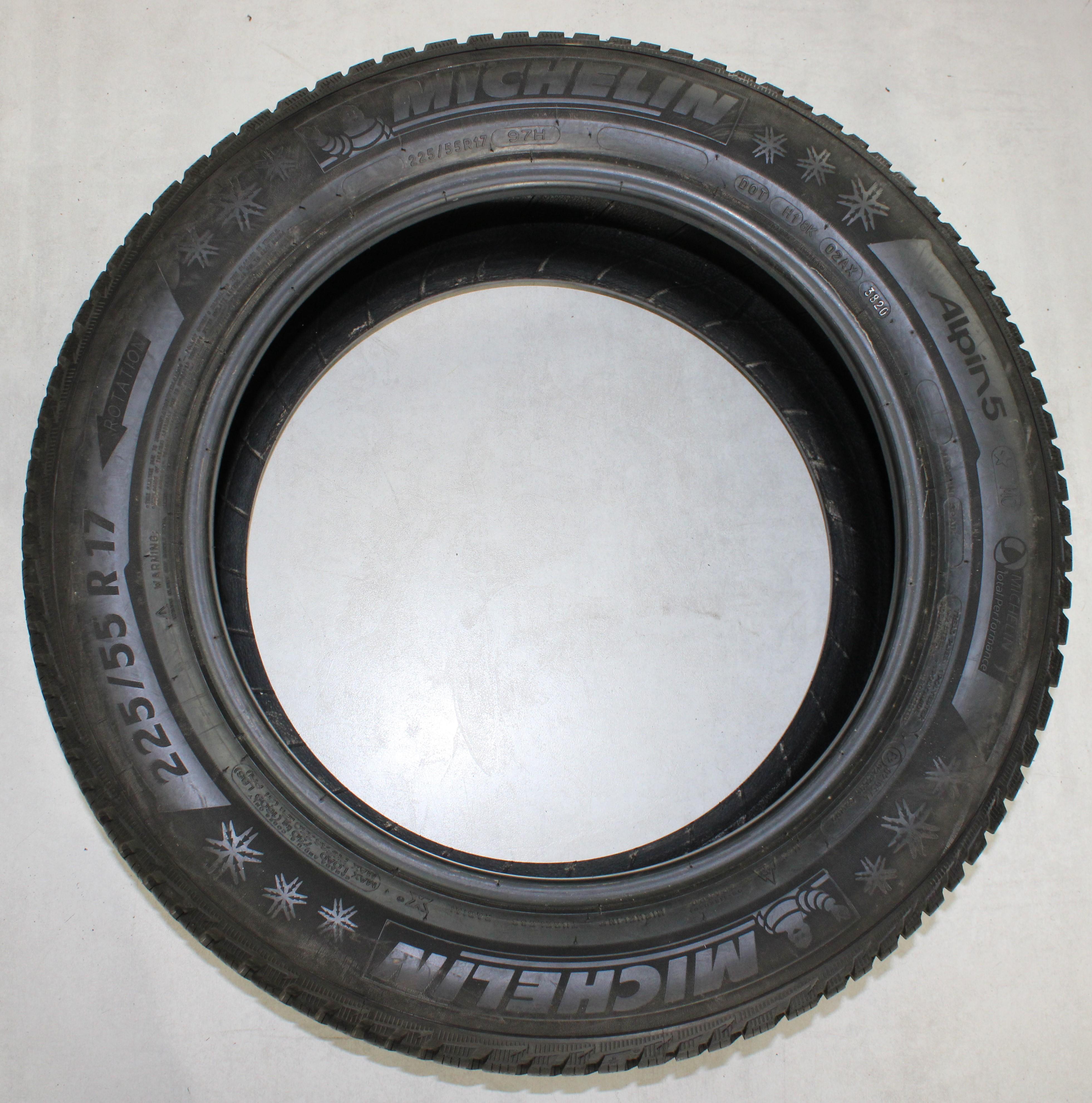 1 x 225/55R17 97H Winterreifen Michelin Alpin 5 *MO Volles Profil 2020