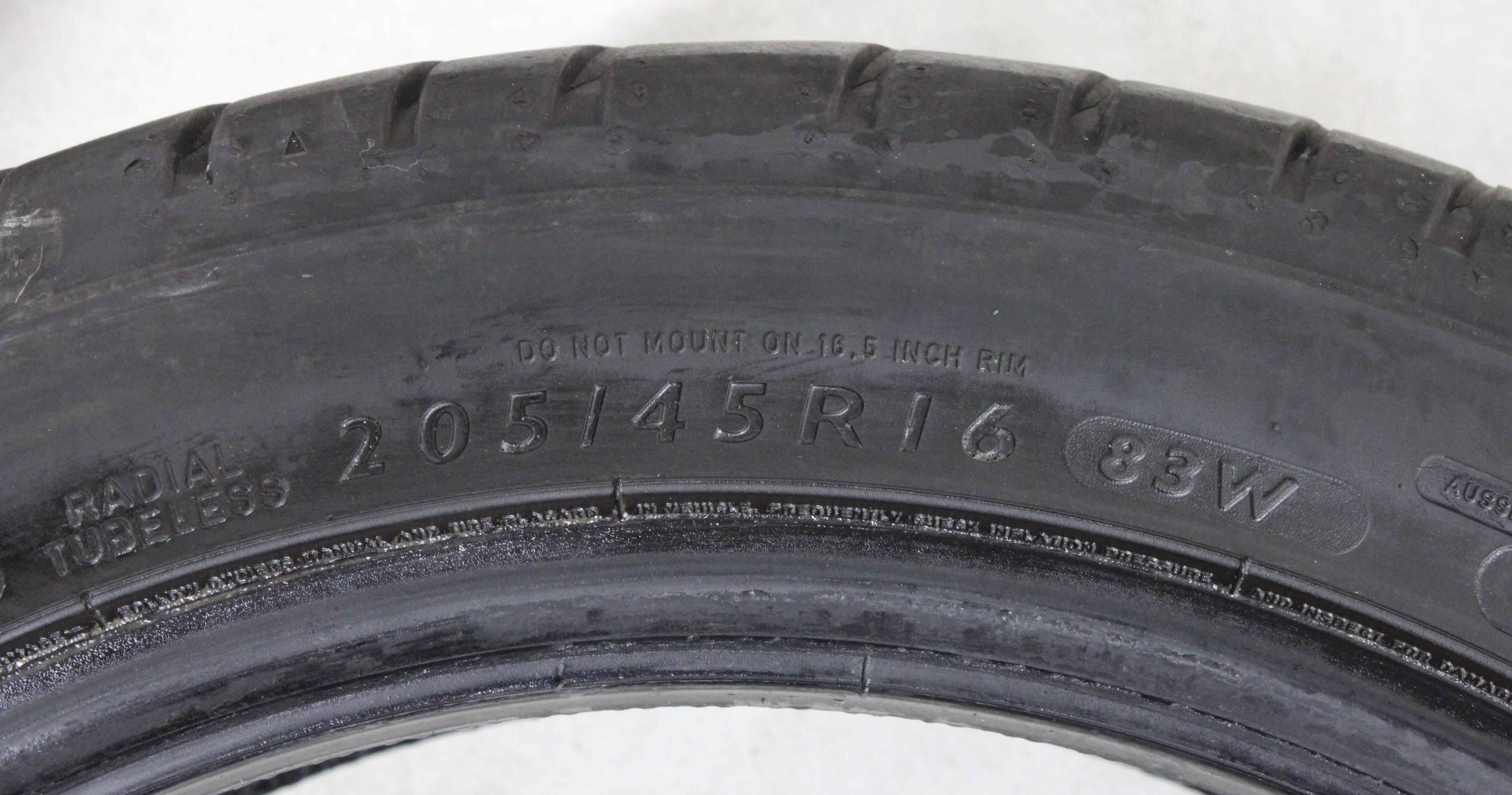 2 x 205/45R16 83W Sommerreifen Dunlop Sport Maxx RT 5,5-6mm 2022