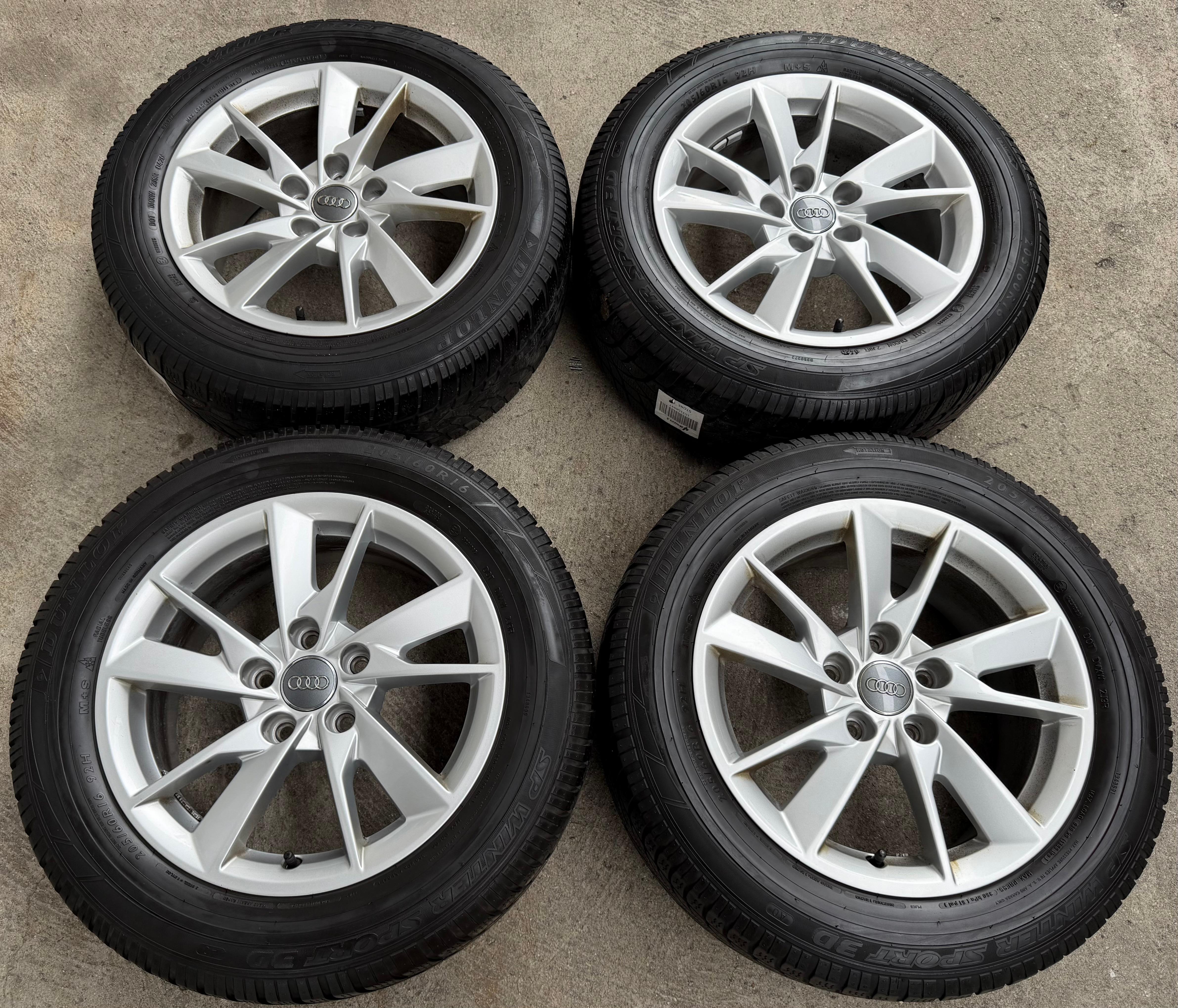 4 jantes en alliage d’origine 16" pour Audi A4 8W B9 8W0601025B 7x16 ET35