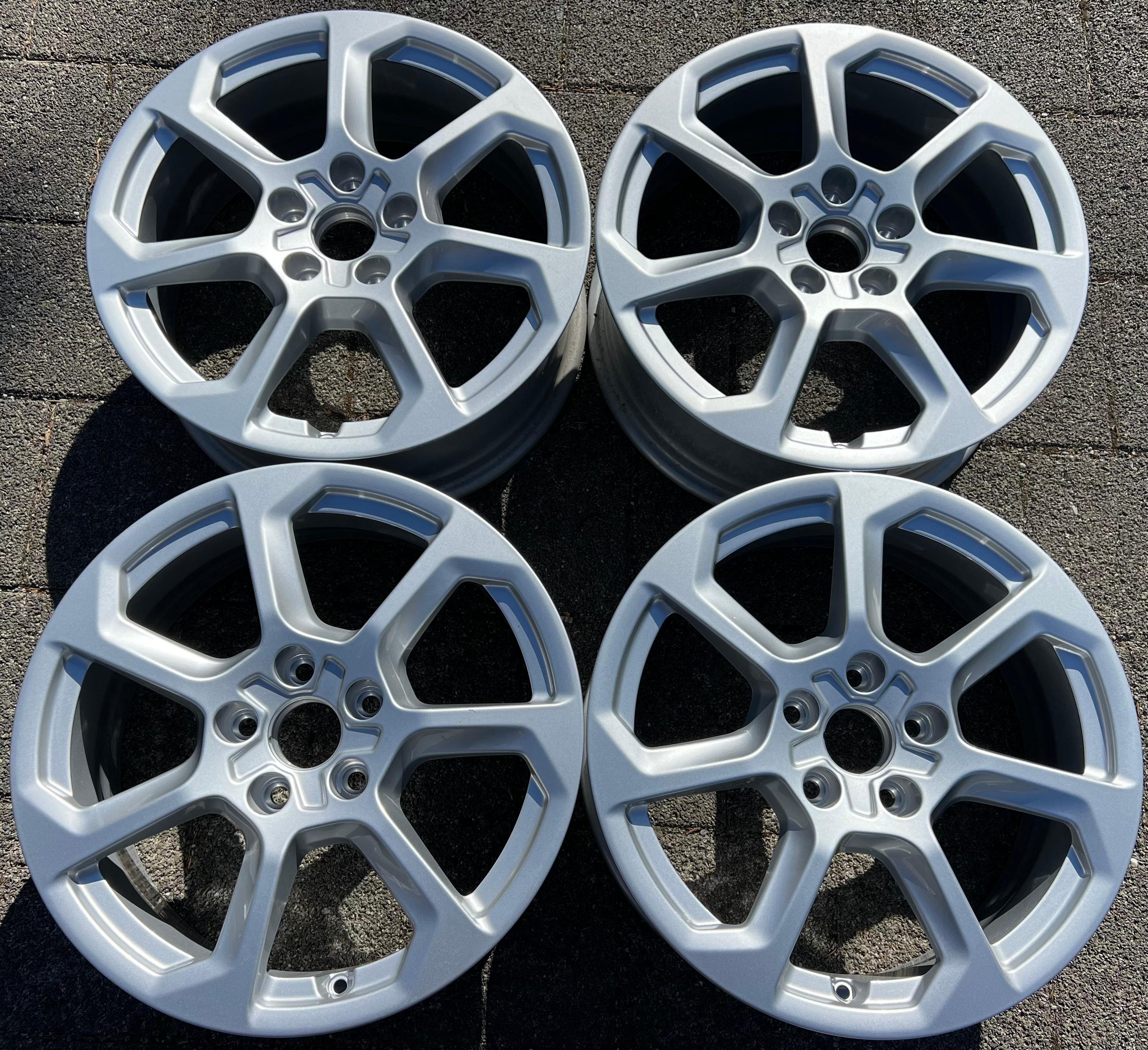 4 ORIGINAL 17" ALUFELGEN FELGEN AUDI Q2 GA 81A601025T 6,5x17 ET39 FREIHAUS