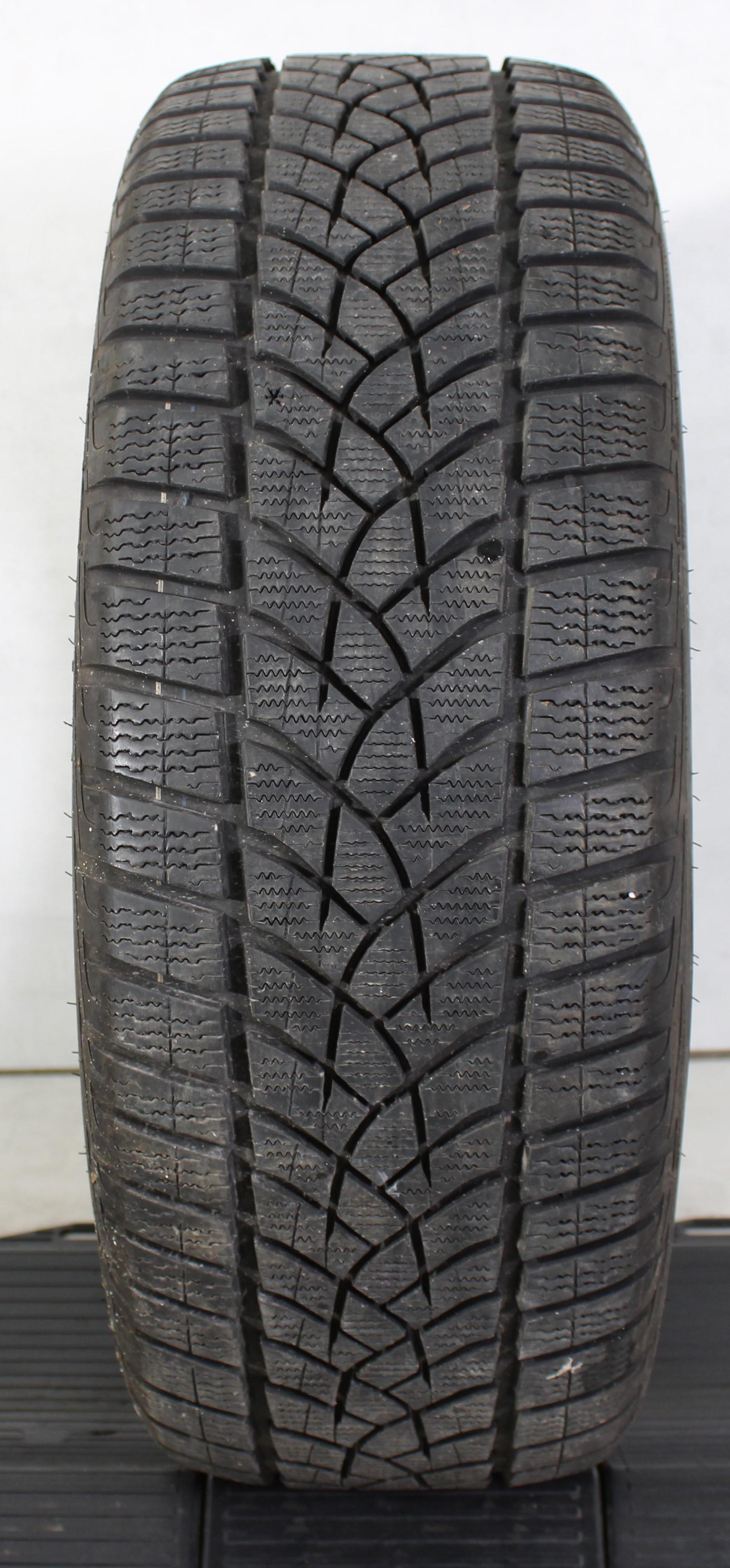 1 x 235/50R19 99V Winterreifen Goodyear Ultra Grip Performance GEN-1 AO 6,5-7mm 2020