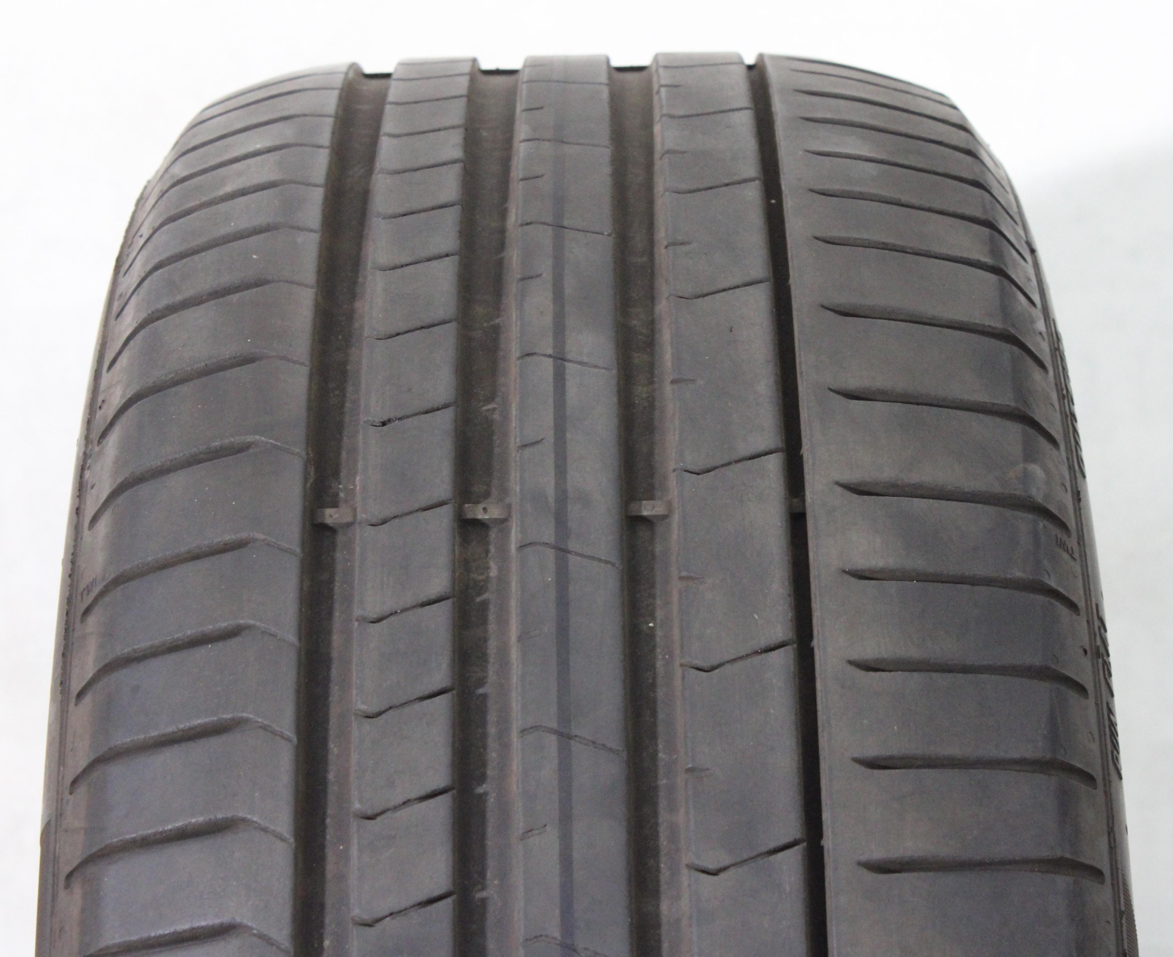 1 x 245/40R19 98Y Sommerreifen Pirelli Pzero * Runflat 5-5,5mm 2022