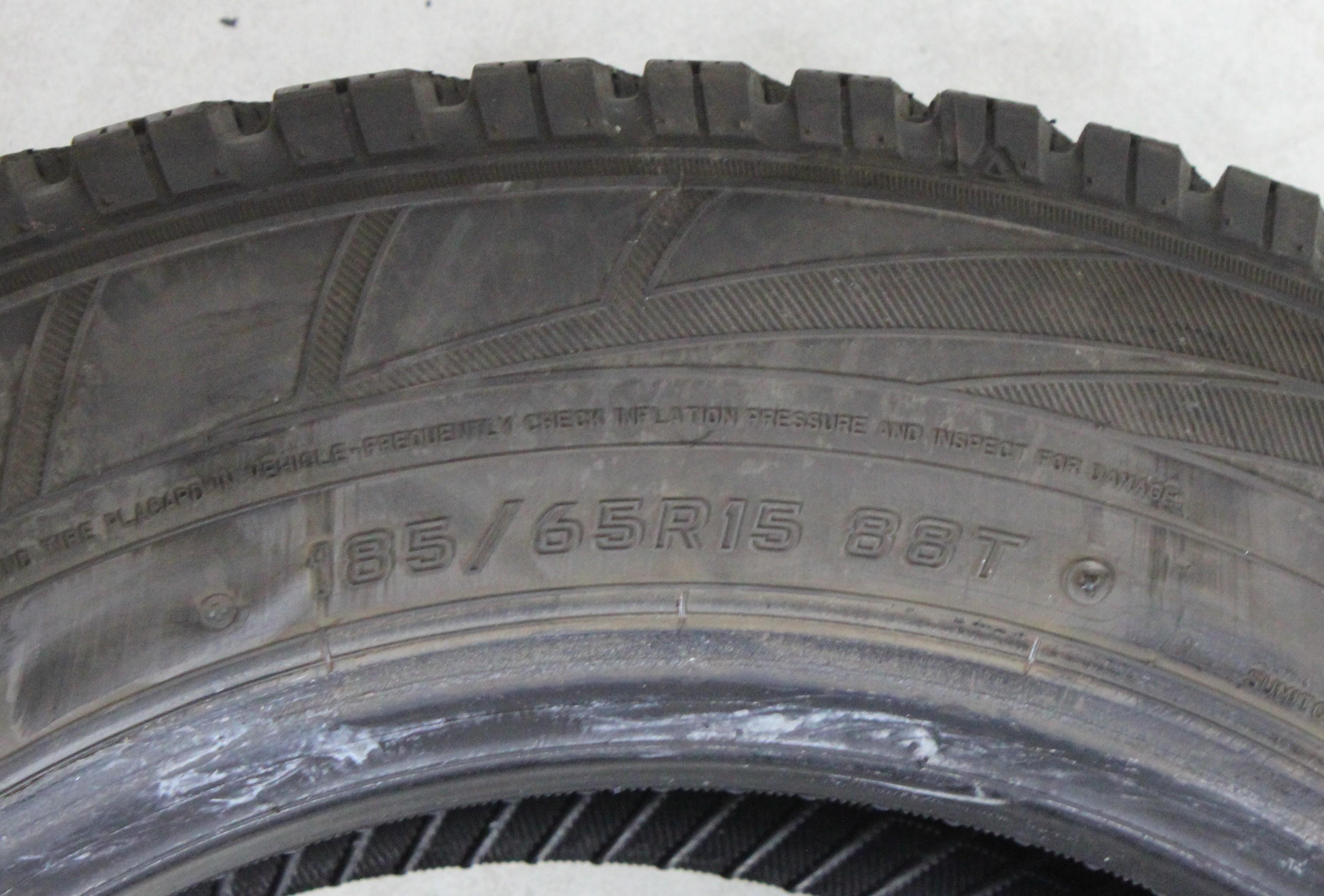2 x 185/65R15 88T Neumáticos de invierno Falken Eurowinter HS01 6-6,5 mm 2019