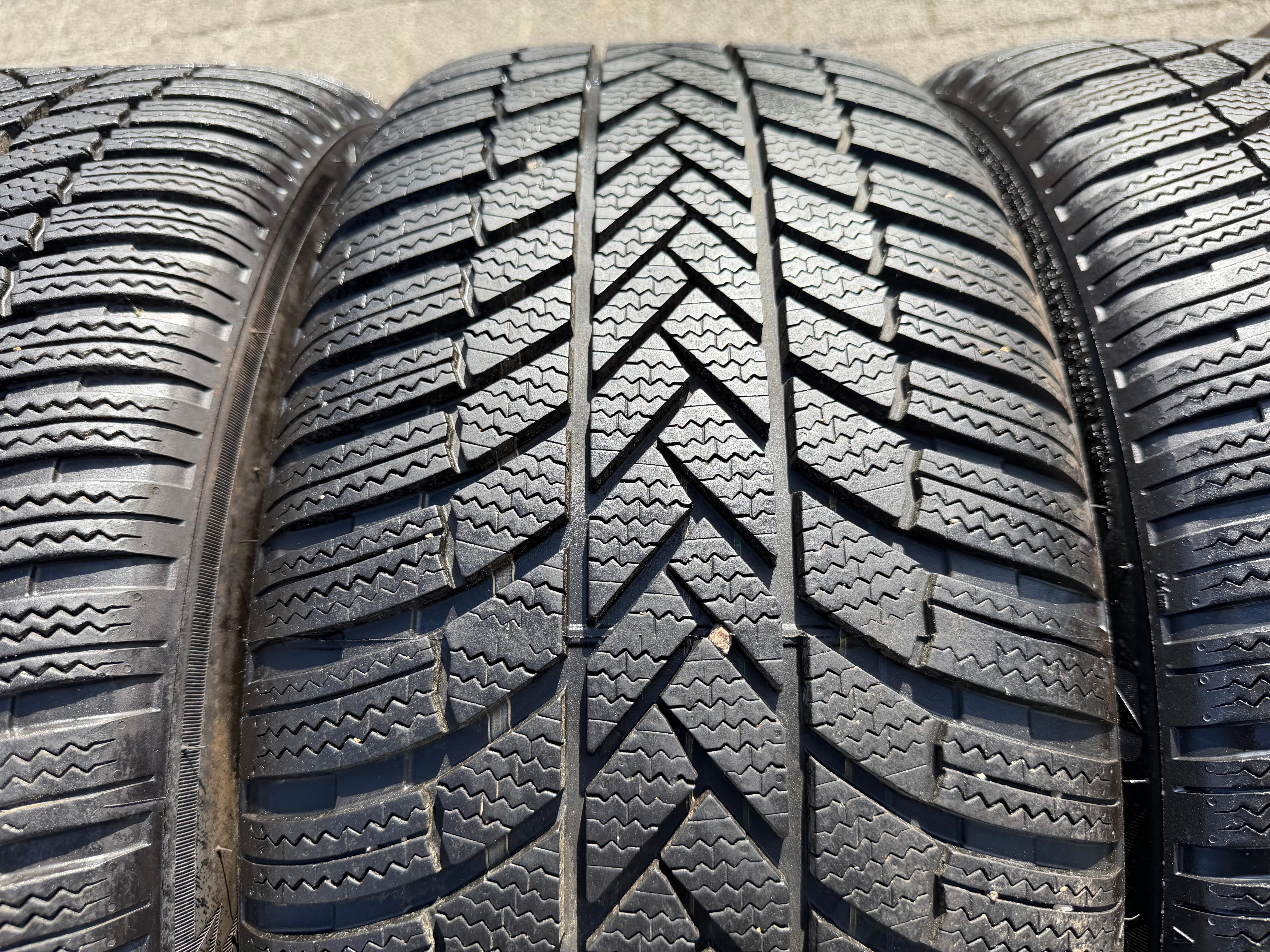 4 ORIGINAL 19" ALU WINTERRÄDER AUDI A5 S5 F2 B10 8B3601025BA 245/40R19 98H 2024