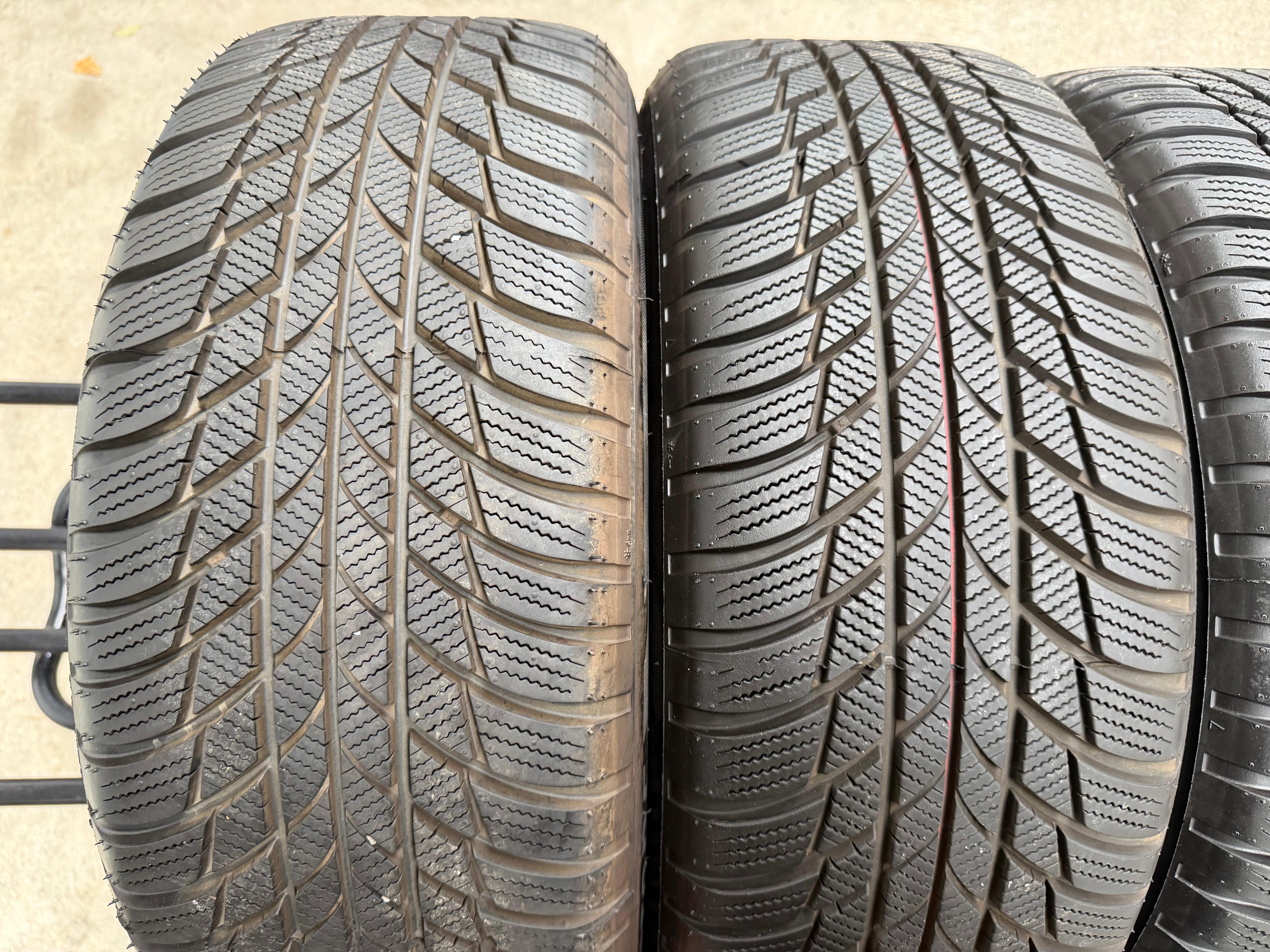 4 Original 17" Alu Winterräder Audi Q2 215/55R17 94V Bridgestone 2023