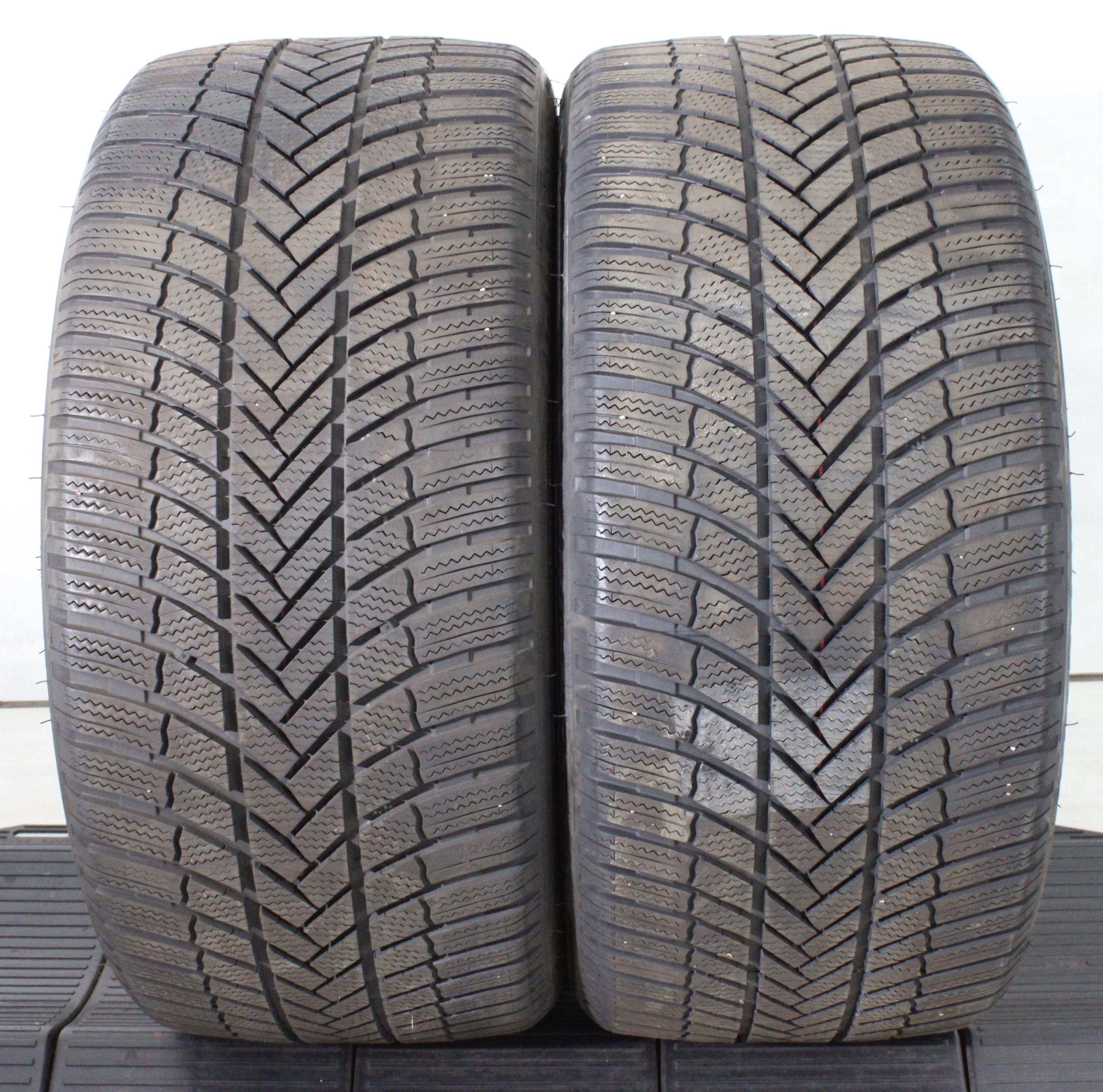 2 x 255/40R18 99V Winterreifen Bridgestone Blizzak LM005 5,5-6mm 2020