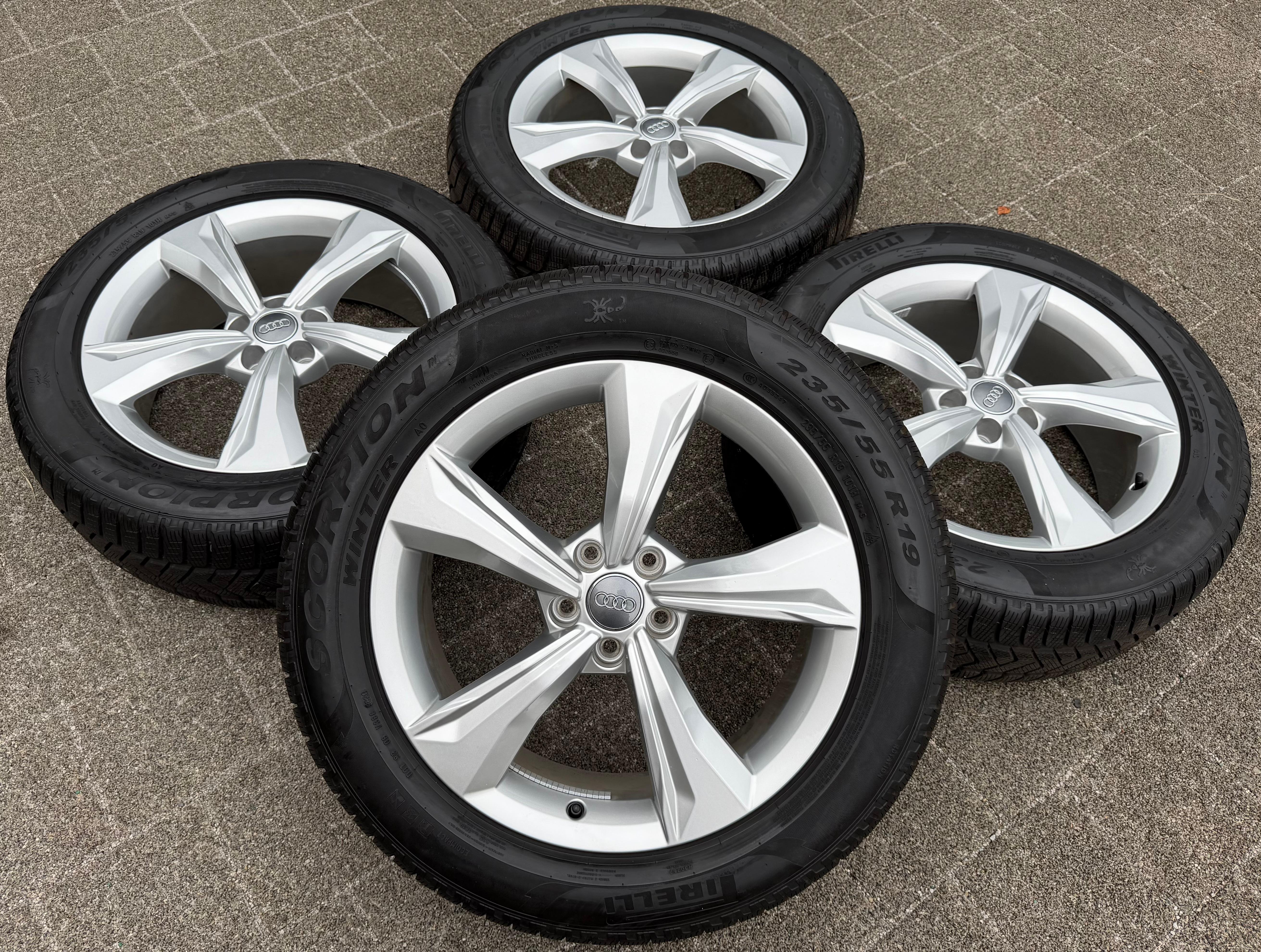 4 Original 19" Alu Winterräder Audi Q5 SQ5 FY 80A601025K 235/55R19 101H Pirelli