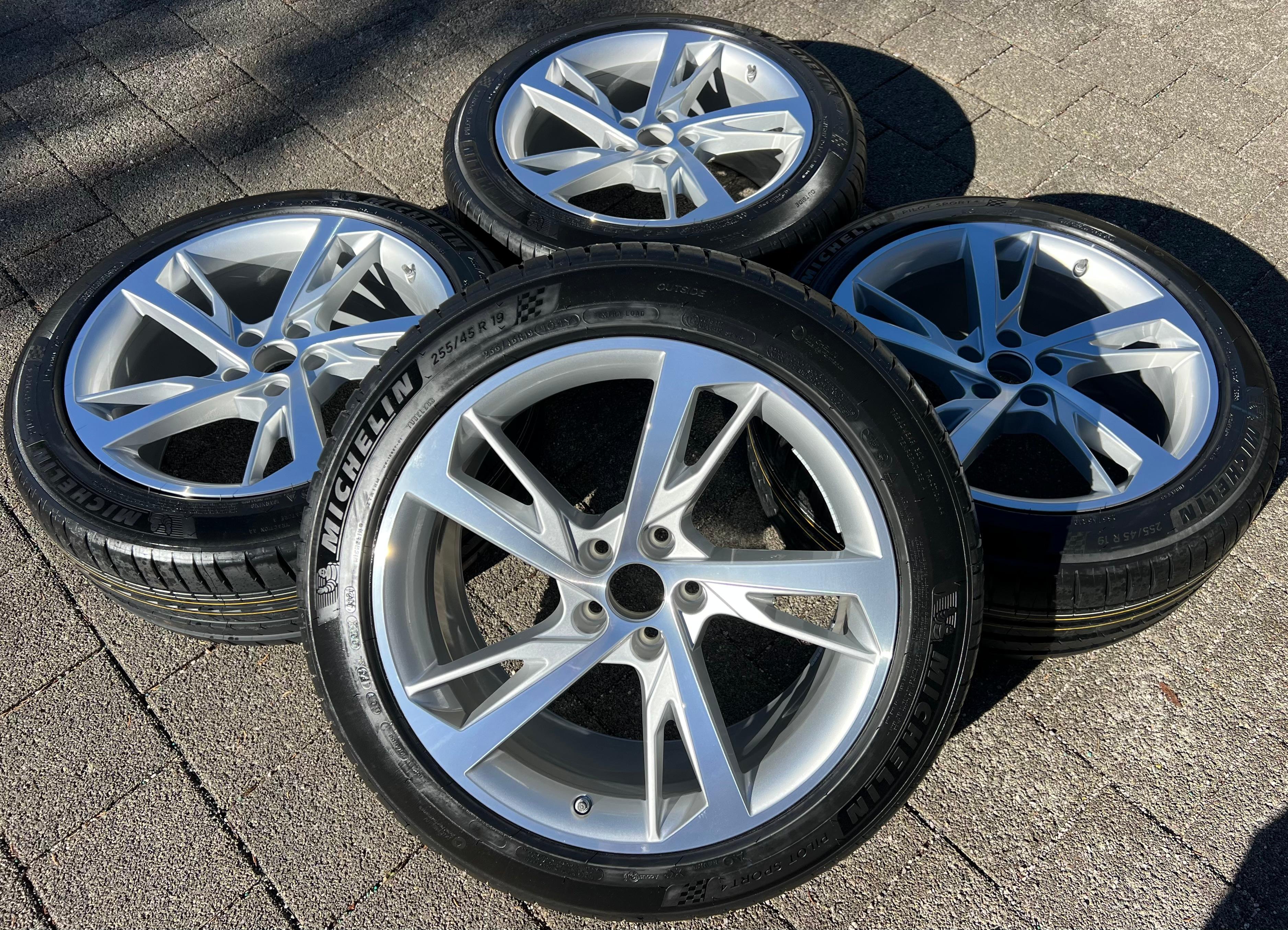 4 ORIGINAL 19" ALU SOMMERRÄDER AUDI A8 4N 255/45R19 104Y 4N0601025AJ 2022 NEU