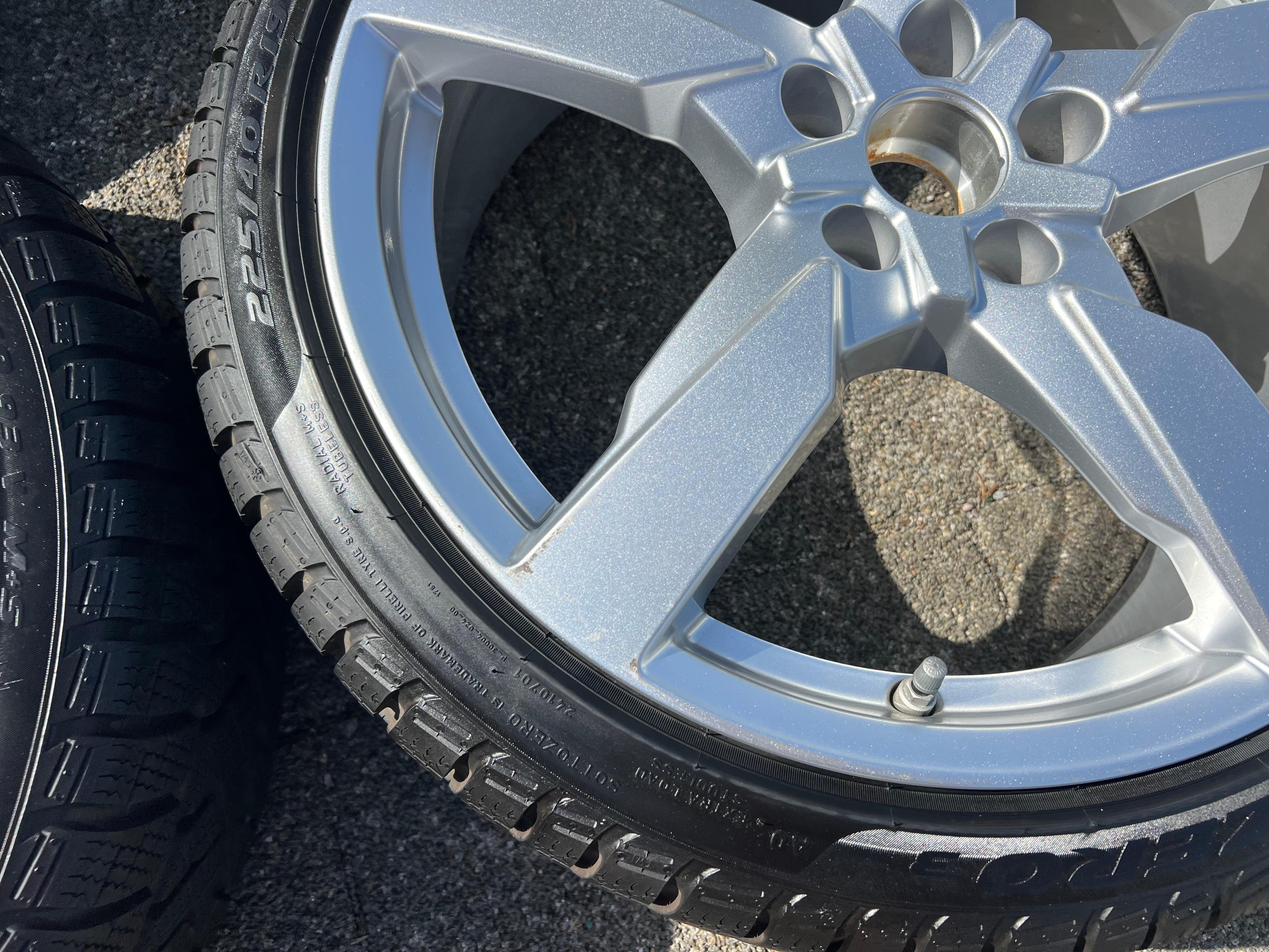 4 ruedas de invierno originales de aleación de 19" para AUDI TT TTS 8S 8S0601025AG 225/40R19 93V 2022, envío gratuito