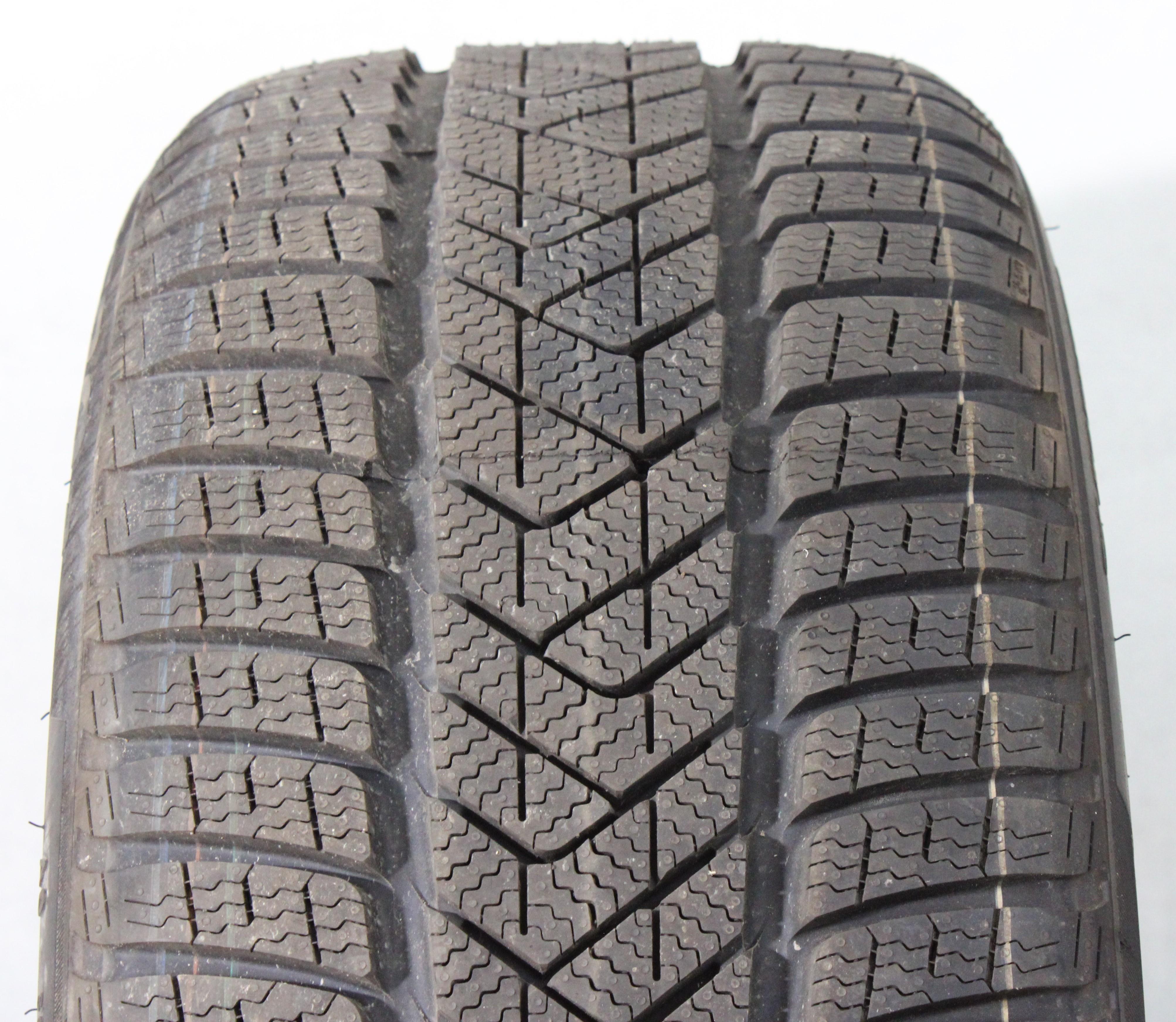 1 x 245/45R19 102V Winterreifen Pirelli Sottozero 3 AO Volles Profil 2019