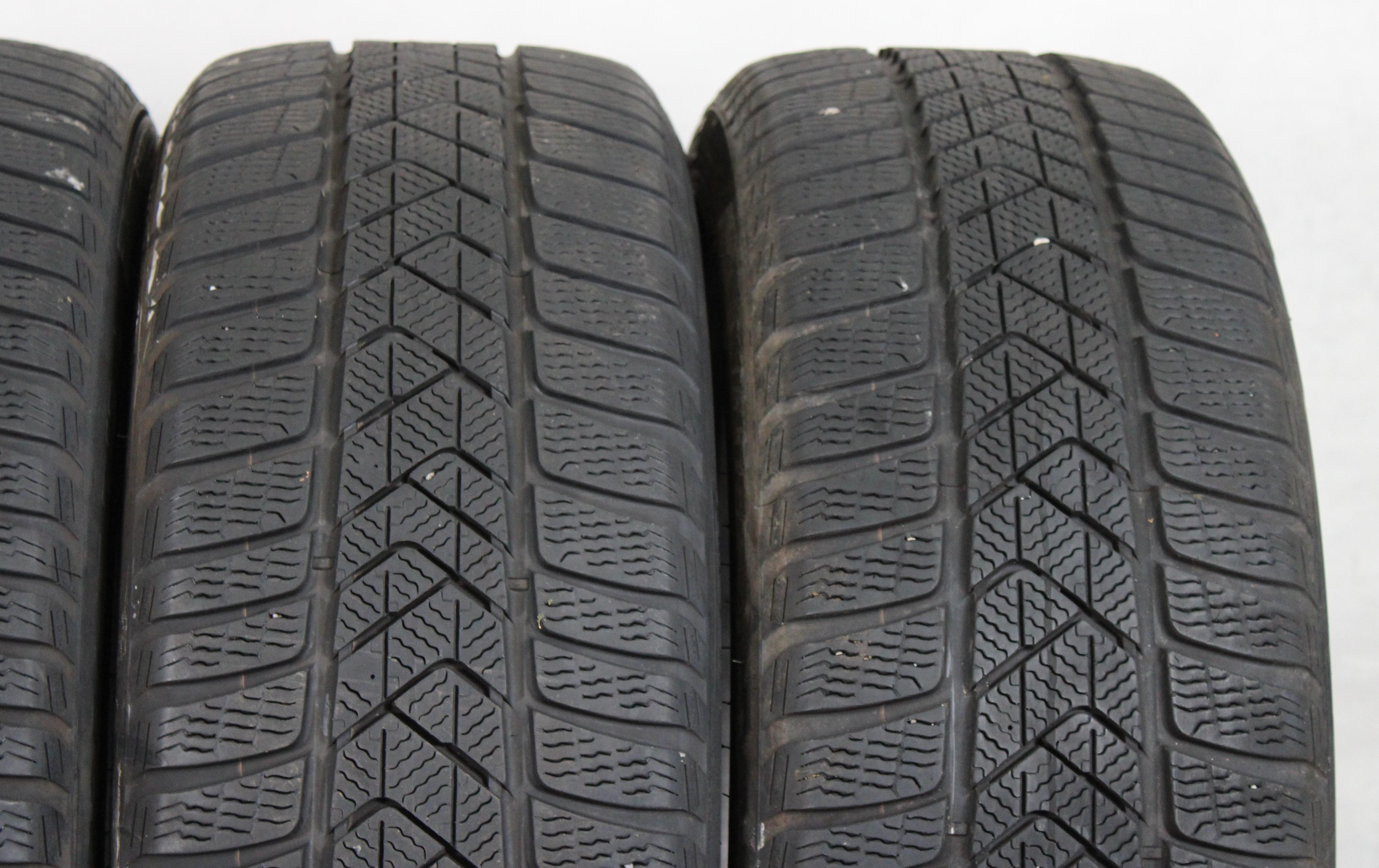 4 x 225/45R19 96V Winterreifen Pirelli Sottozero 3 Runflat 6mm 2020 *