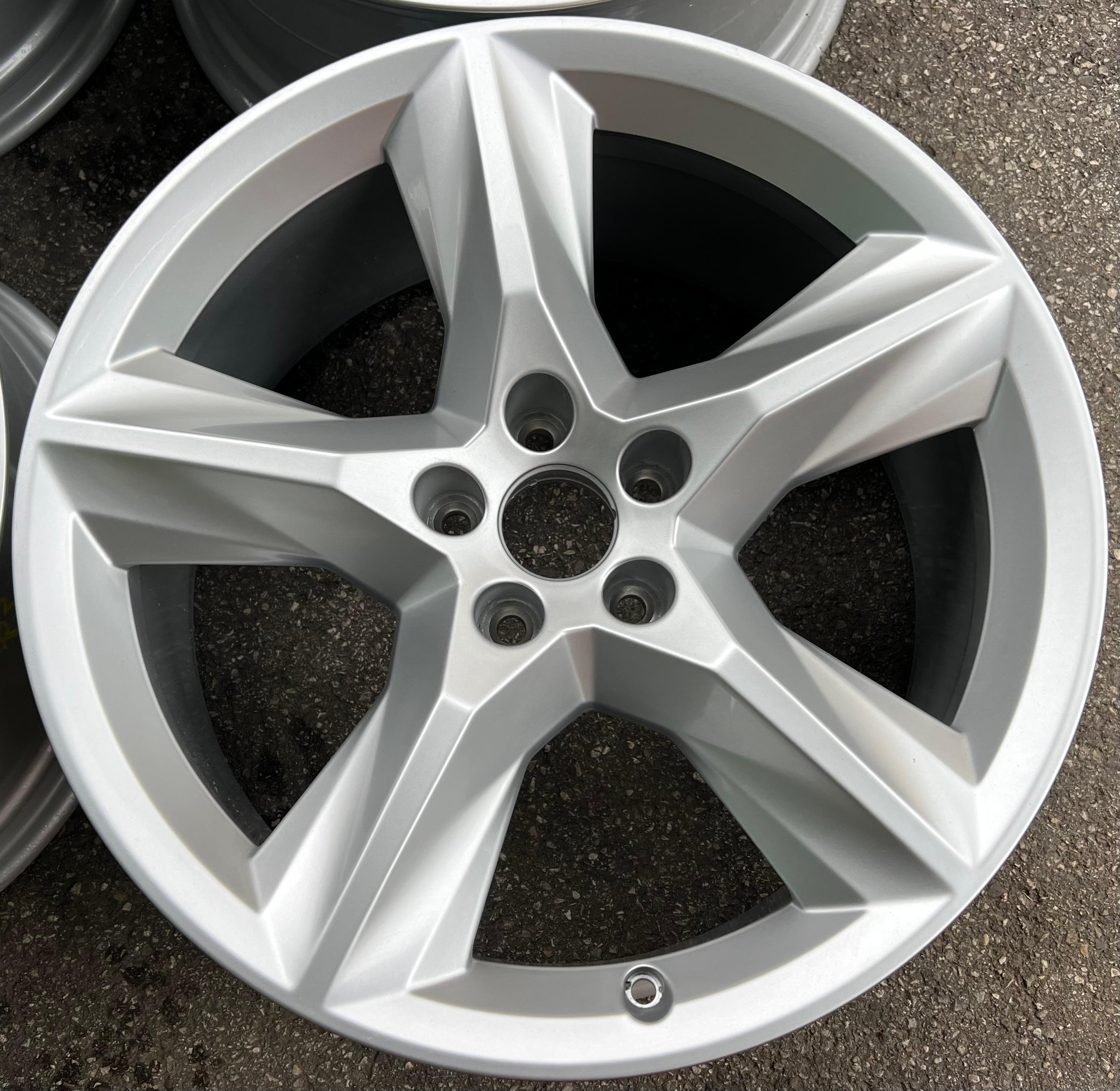 4 ORIGINAL 19" ALUFELGEN AUDI Q7 4M 4M0601025F 8x19 ET28 FREIHAUS