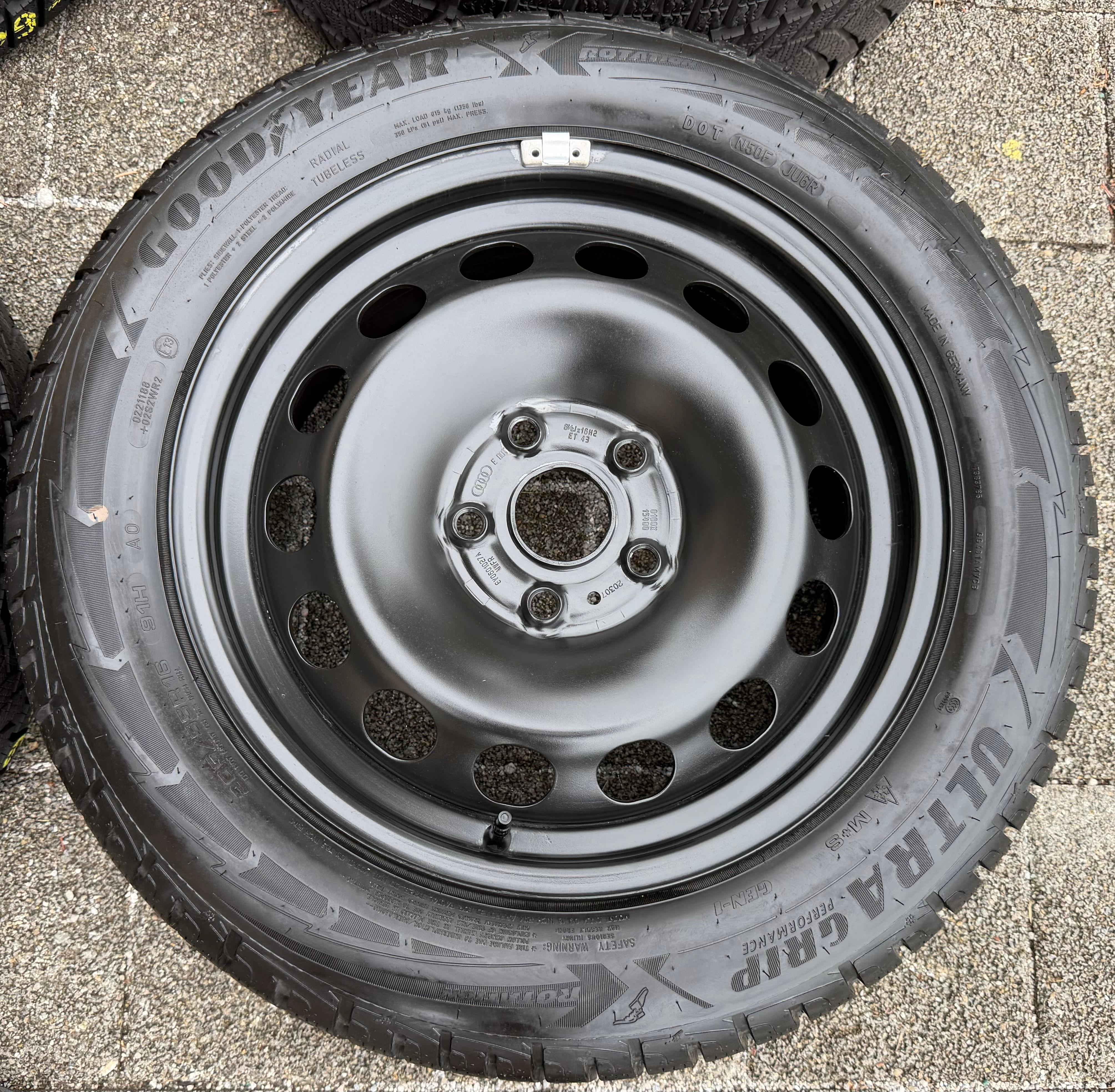 4 Winterräder Audi A3 8V Sportback Cabrio  205/55R16 91H Goodyear 8V0601027A