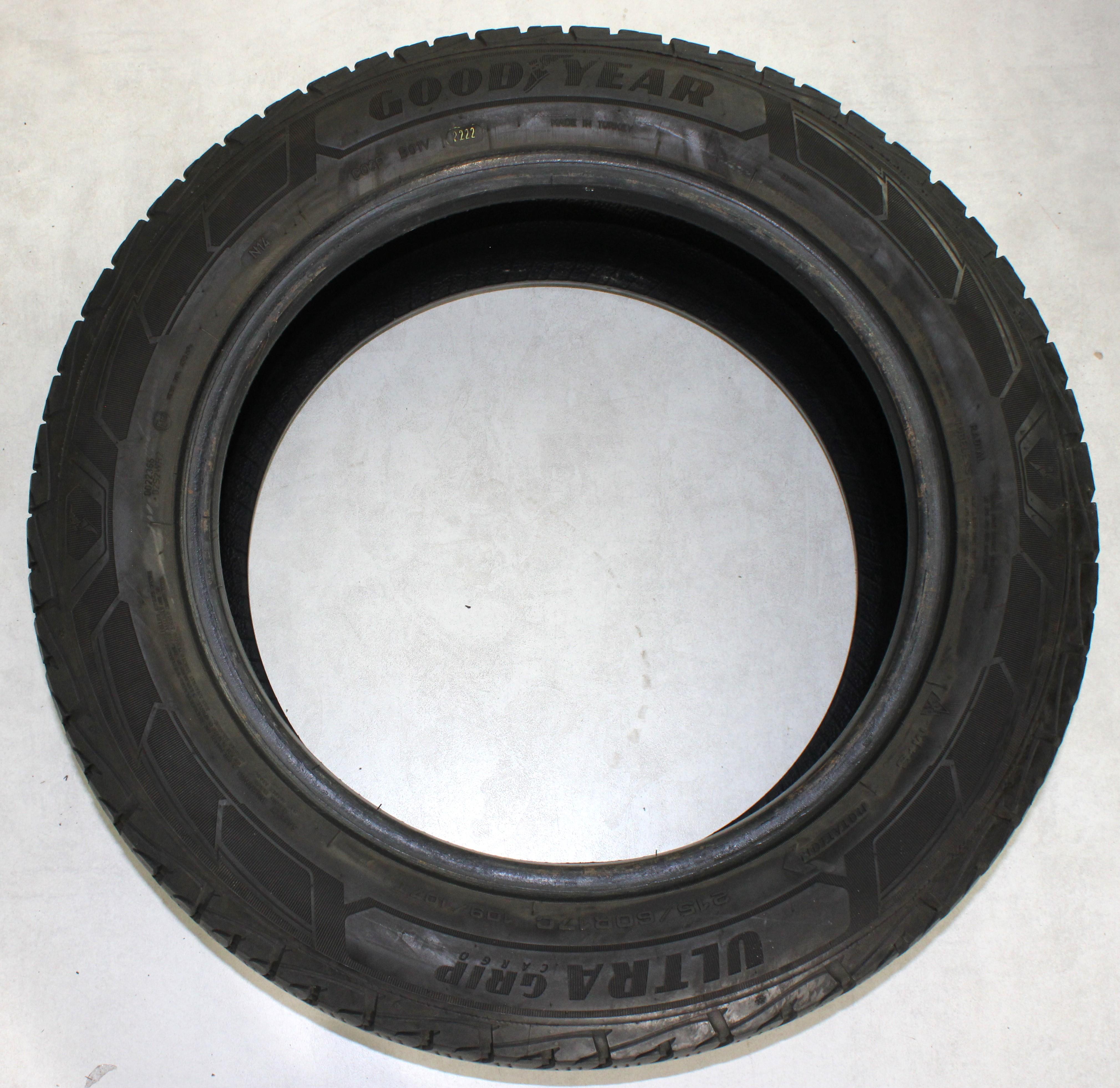 1 x 215/60R17C 109/107T Winterreifen Goodyear Ultra Grip Cargo 5mm 2022