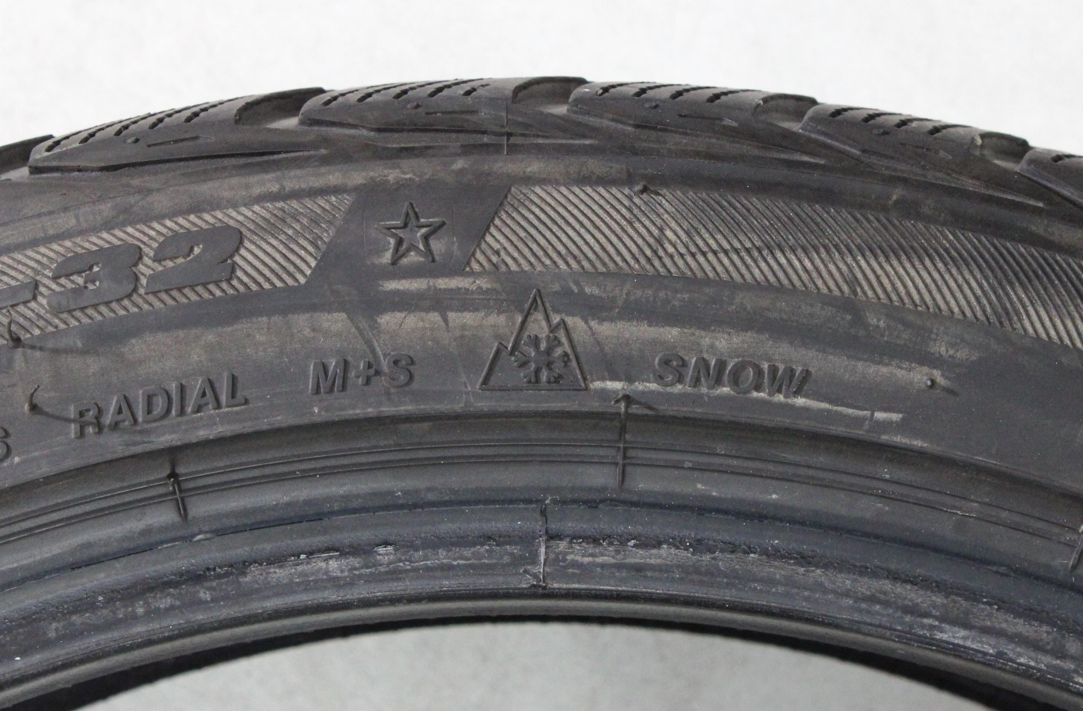 4 x 215/45R20 95V Winterreifen Bridgestone Blizzak LM-32* 2x4,5-5mm/2x5-5,5mm 2018