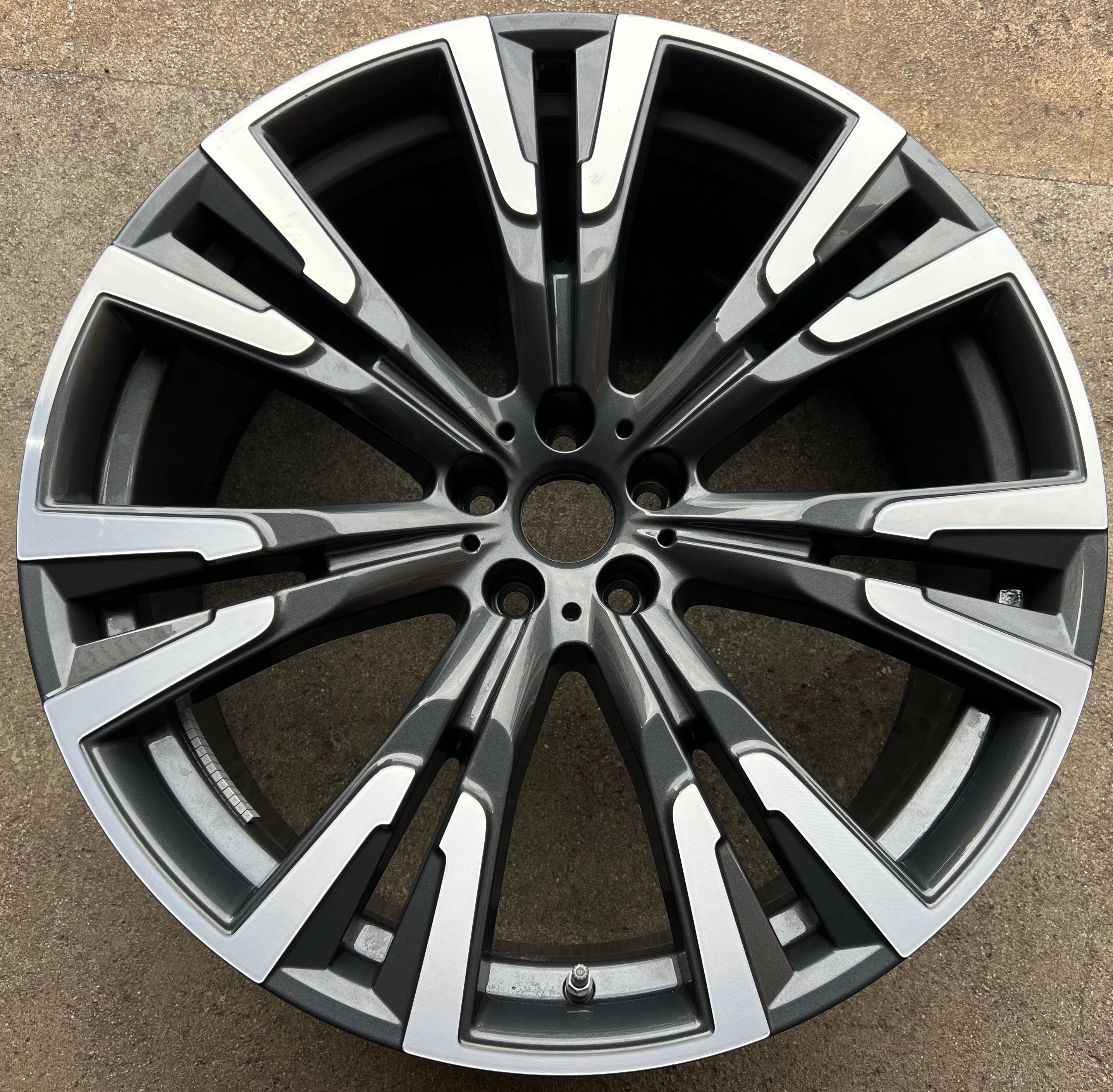 1 X ORIGINAL 22" ALUFELGE BMW X7 G07 6885143 STYLING 756 9,5x22 ET32 FREIHAUS