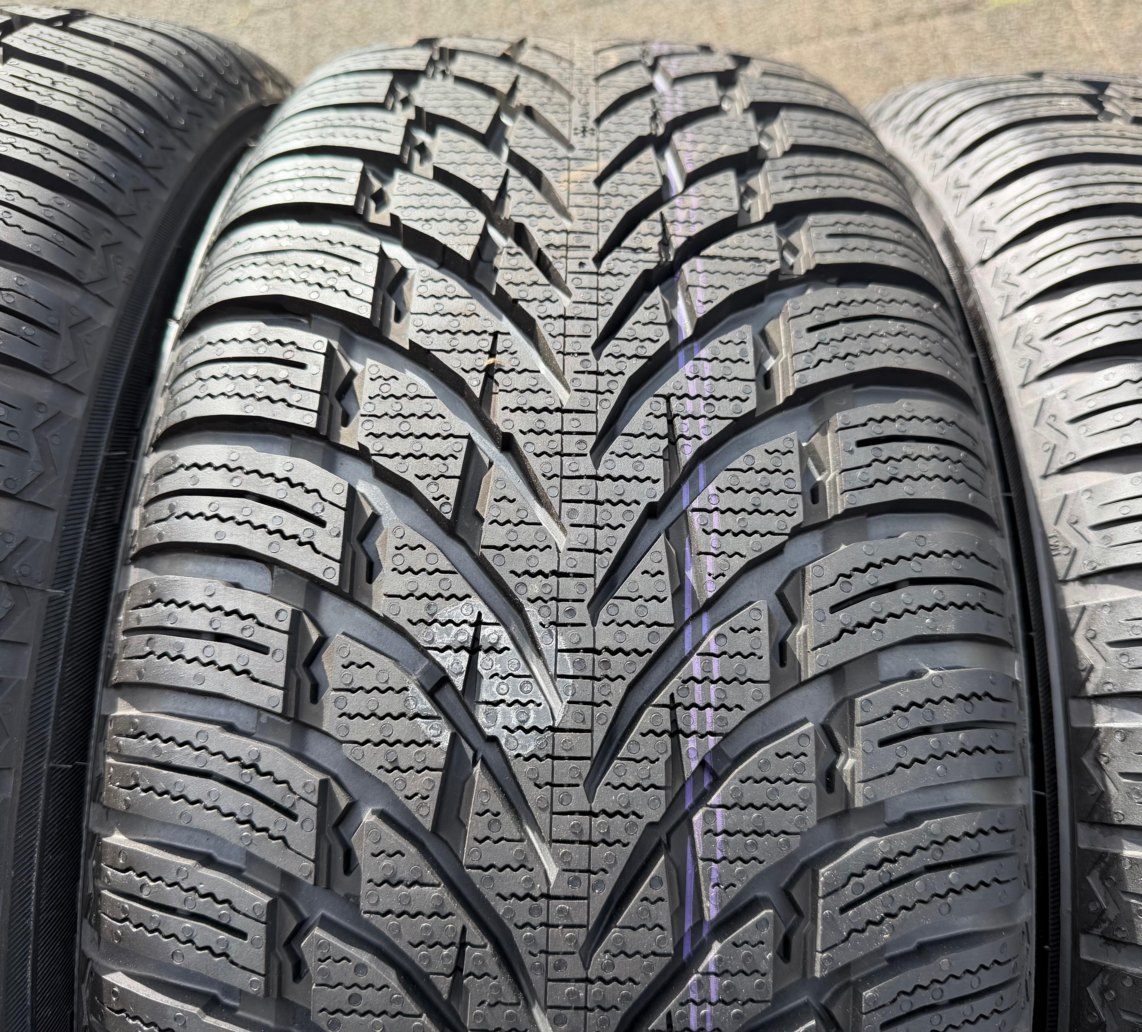 4 ruedas de invierno de aleación originales de 17" para Volvo XC40 235/60R17 106H 31680565 2022 NUEVAS