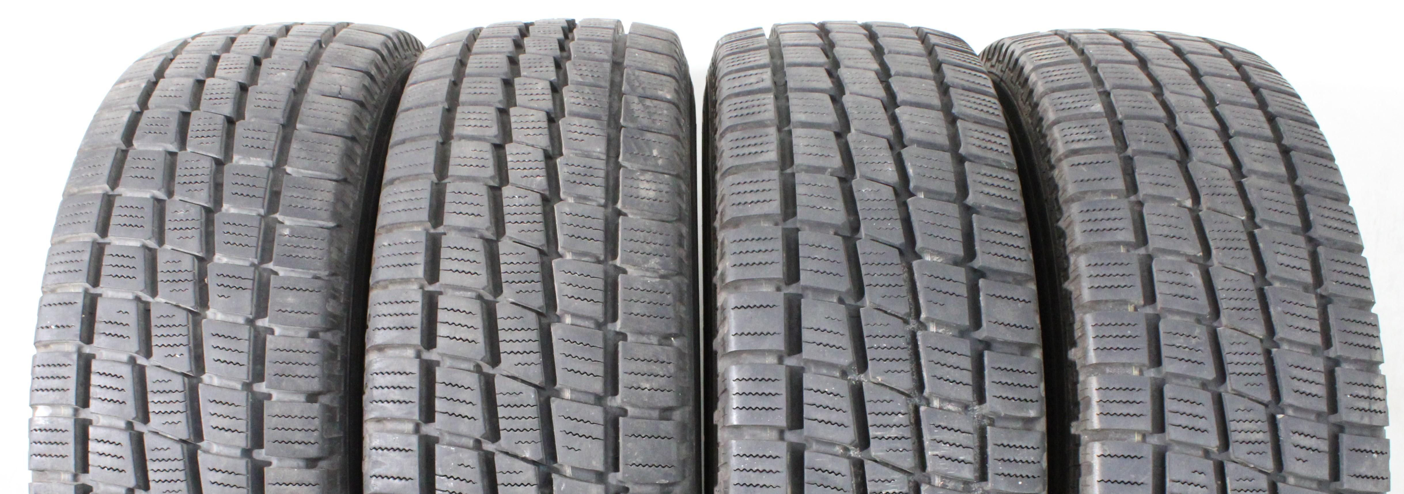 4 x 225/75R16C 121/120Q pneumatici invernali Toyo Winter H09 9-10mm 2016