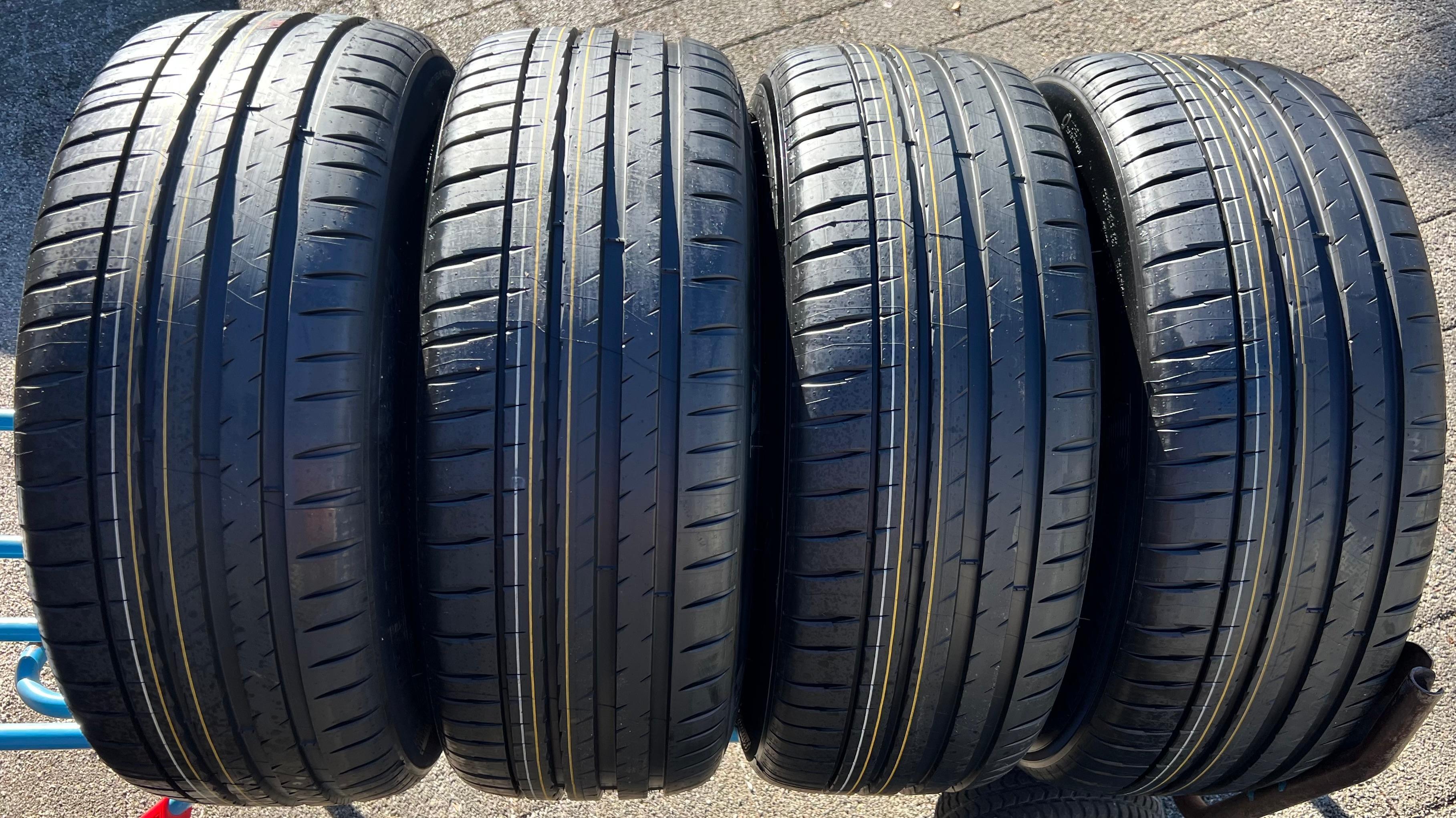 4 RUEDAS DE VERANO ORIGINALES DE ALUMINIO DE 19" AUDI A8 4N 255/45R19 104Y 4N0601025AJ 2022 NUEVAS
