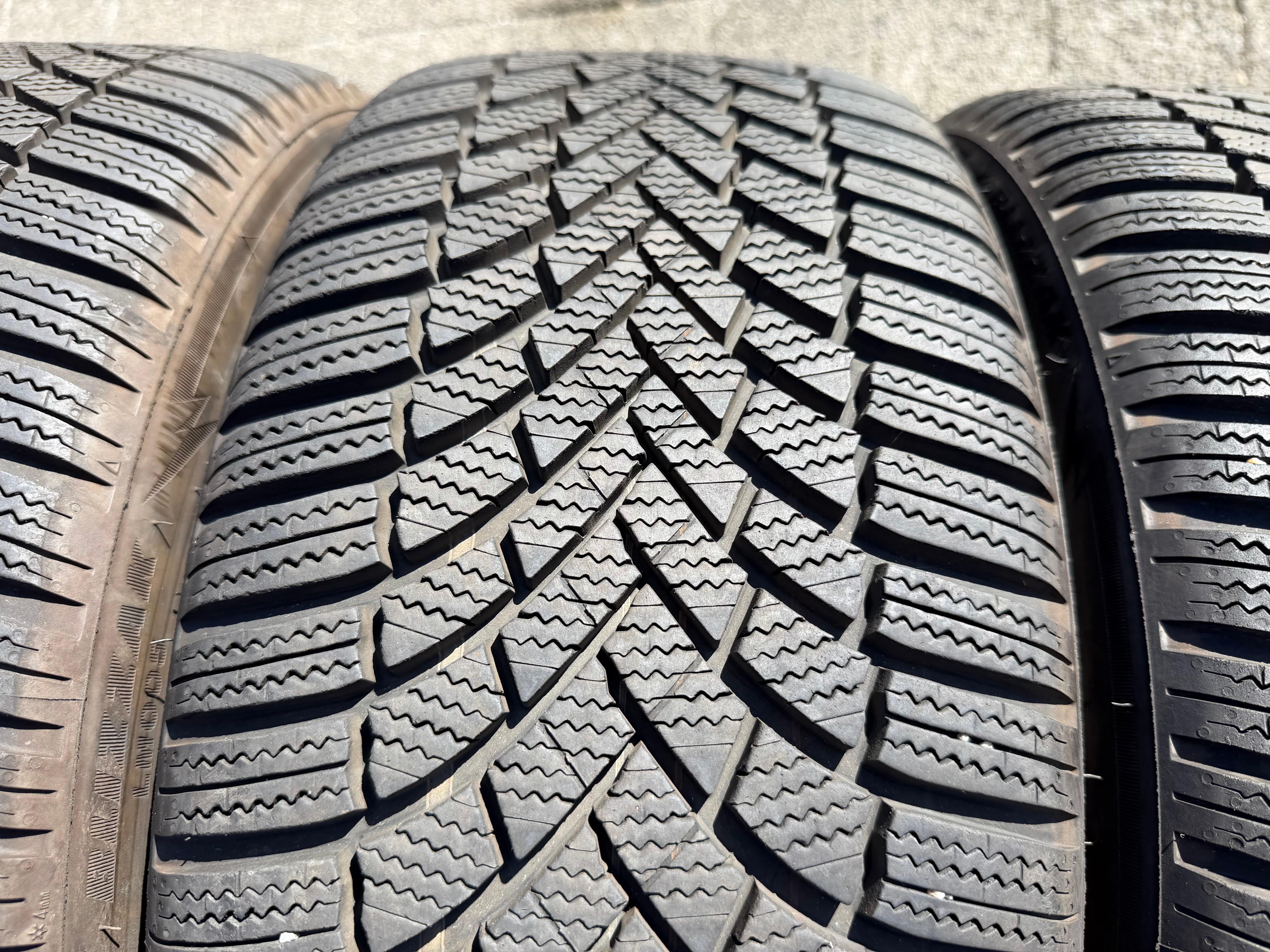 4 Original 18" Alu Winterräder Audi A3 S3 8Y 8Y0601025J 225/40R18 92V Bridgestone 2022