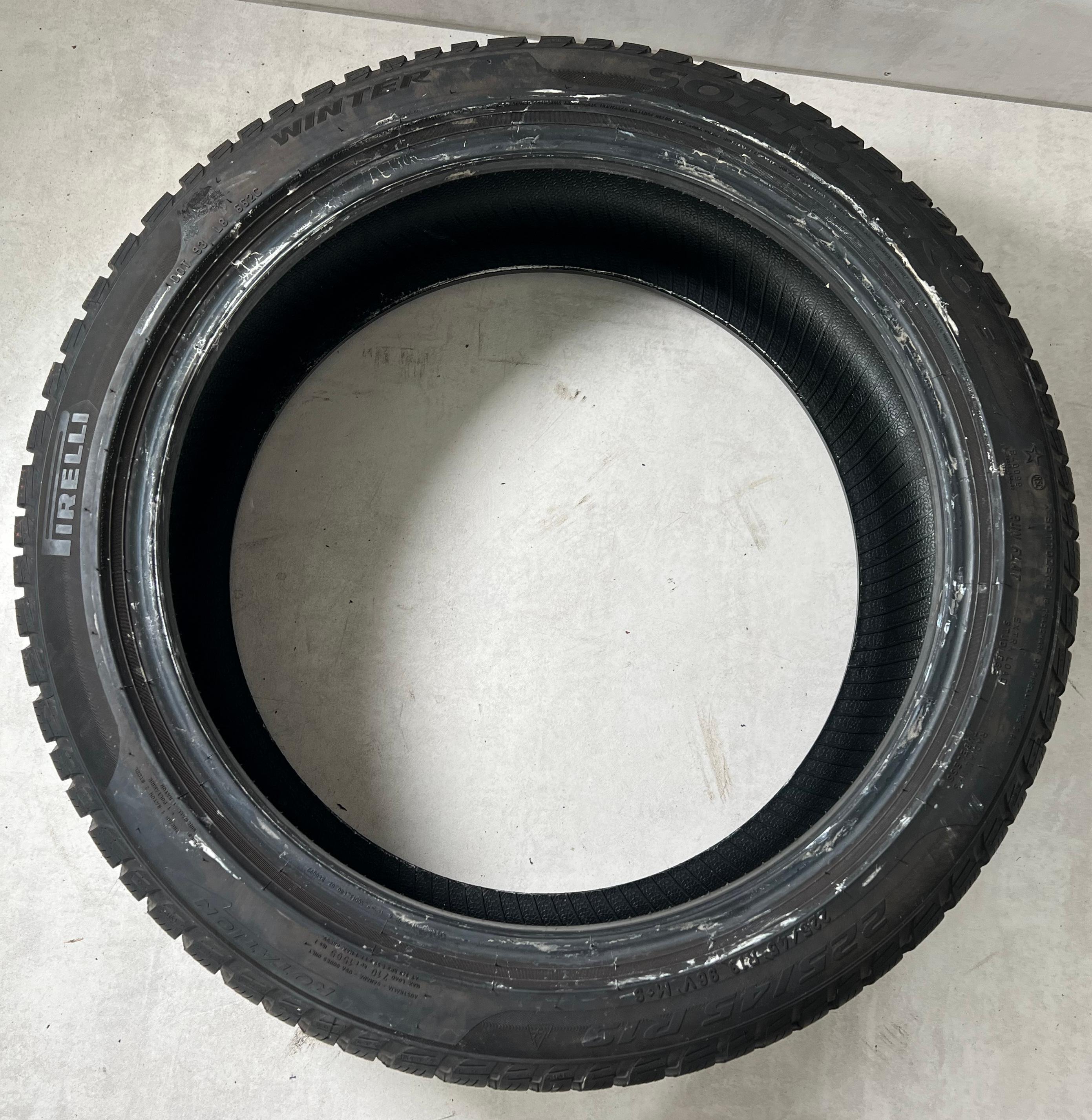 4 x 225/45R19 96V Winterreifen Pirelli Sottozero 3 Runflat 7-7,5mm 2020 *