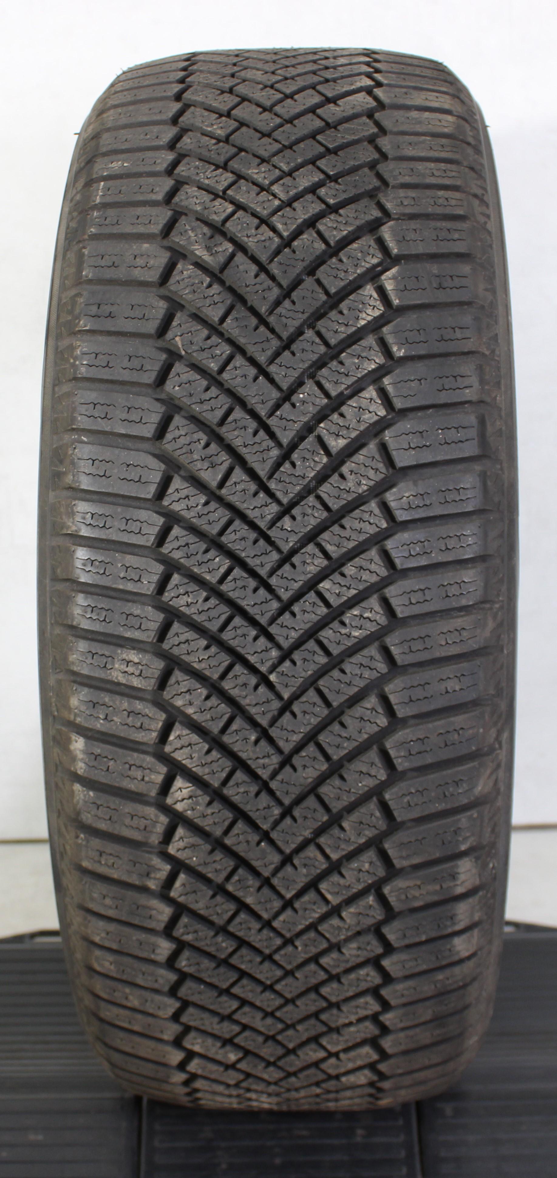 1 x 255/45R21 106V Winterreifen Yokohama BluEarth Winter V906 SUV 7,5mm 2024 XL