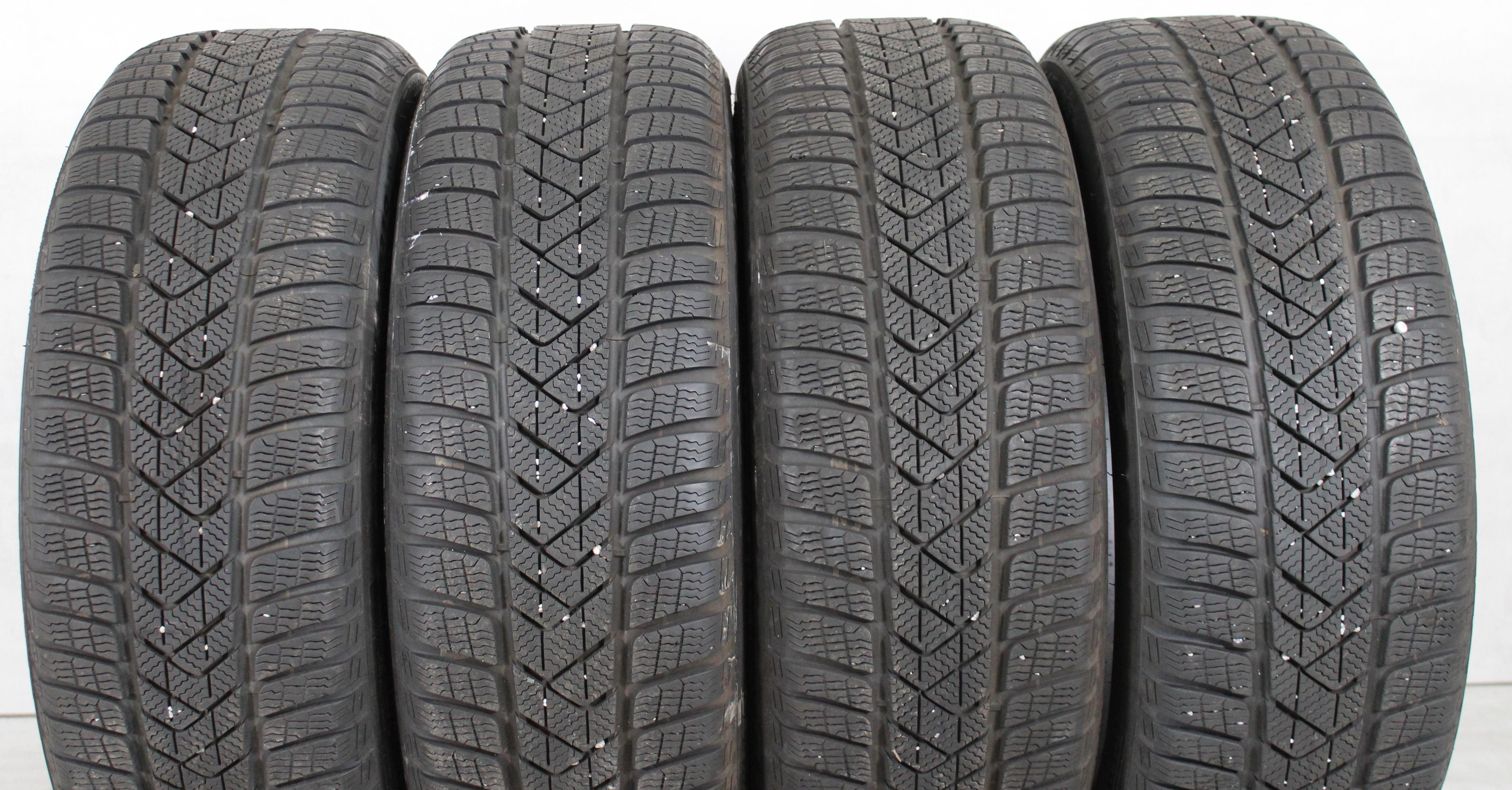 4 x 225/45R19 96V Winterreifen Pirelli Sottozero 3 Runflat 7-7,5mm 3x2019/1x2020 *