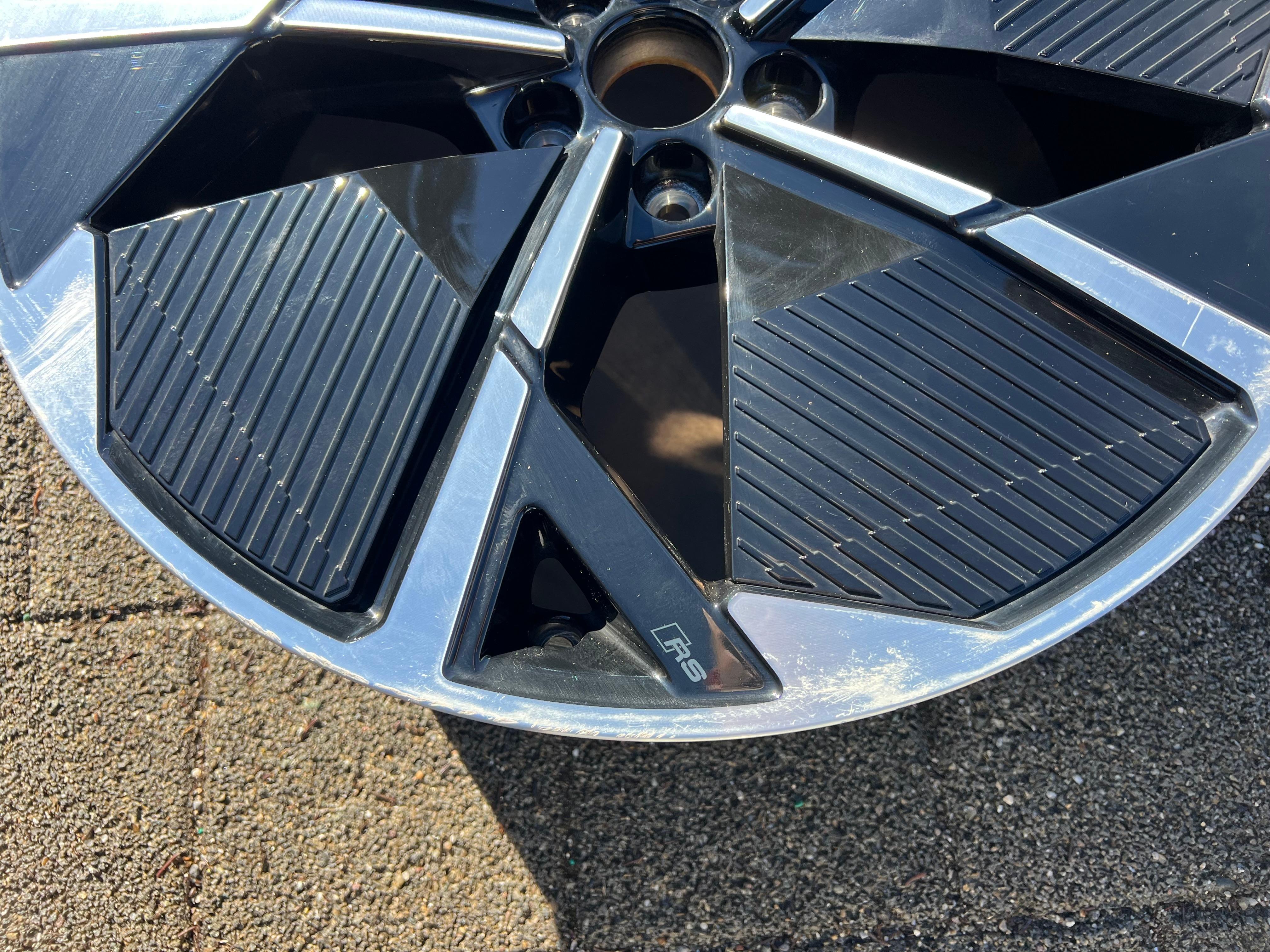 1 X ORIGINAL 21" ALUFELGE FELGE AUDI Q4 E-TRON 89A601025A 8,5x21 ET40 FREIHAUS