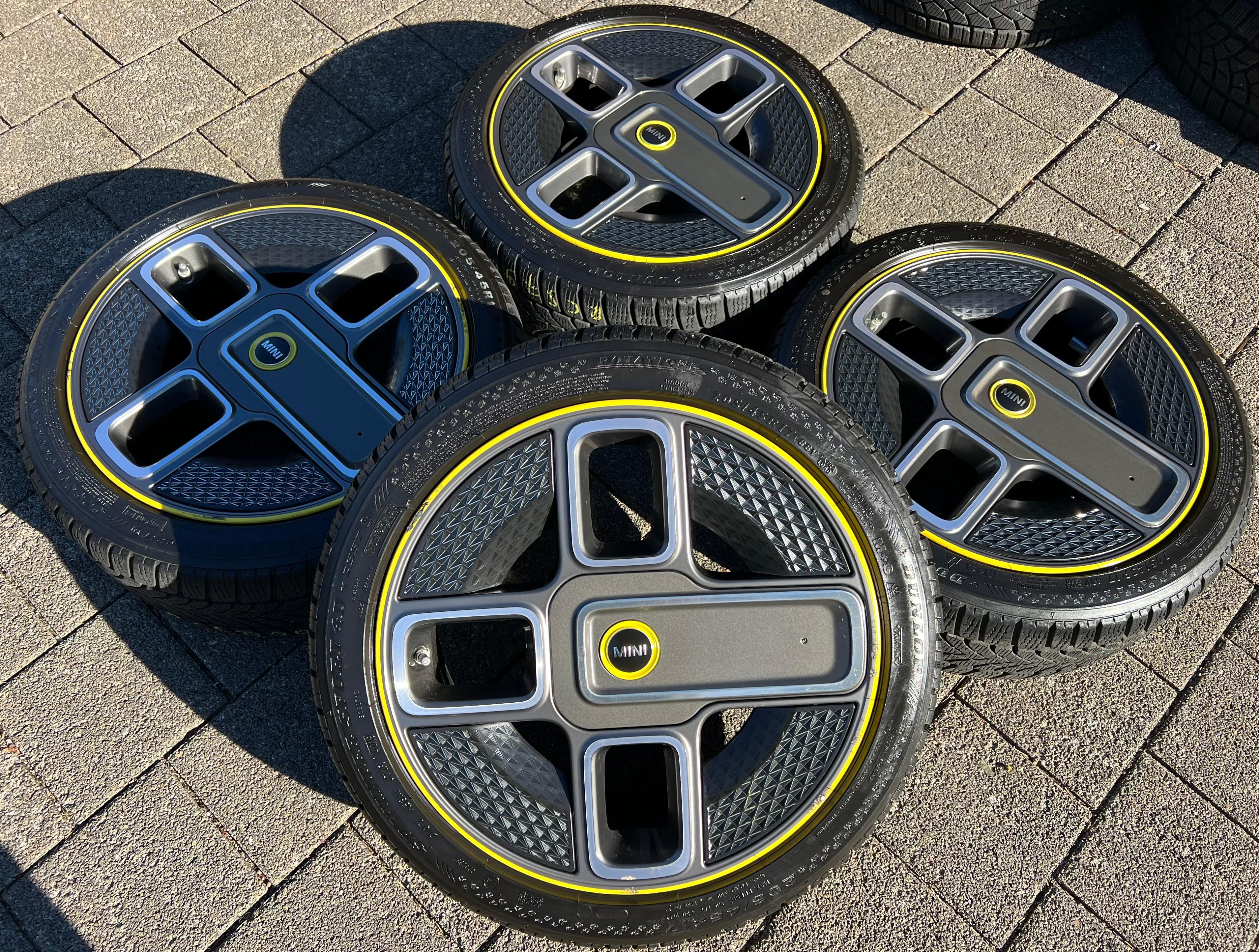 4 ORIGINELE 17" ALUMINIUM WINTERWIELEN MINI F55 F56 F57 ELEKTRISCHE SPAAK 737 6889171