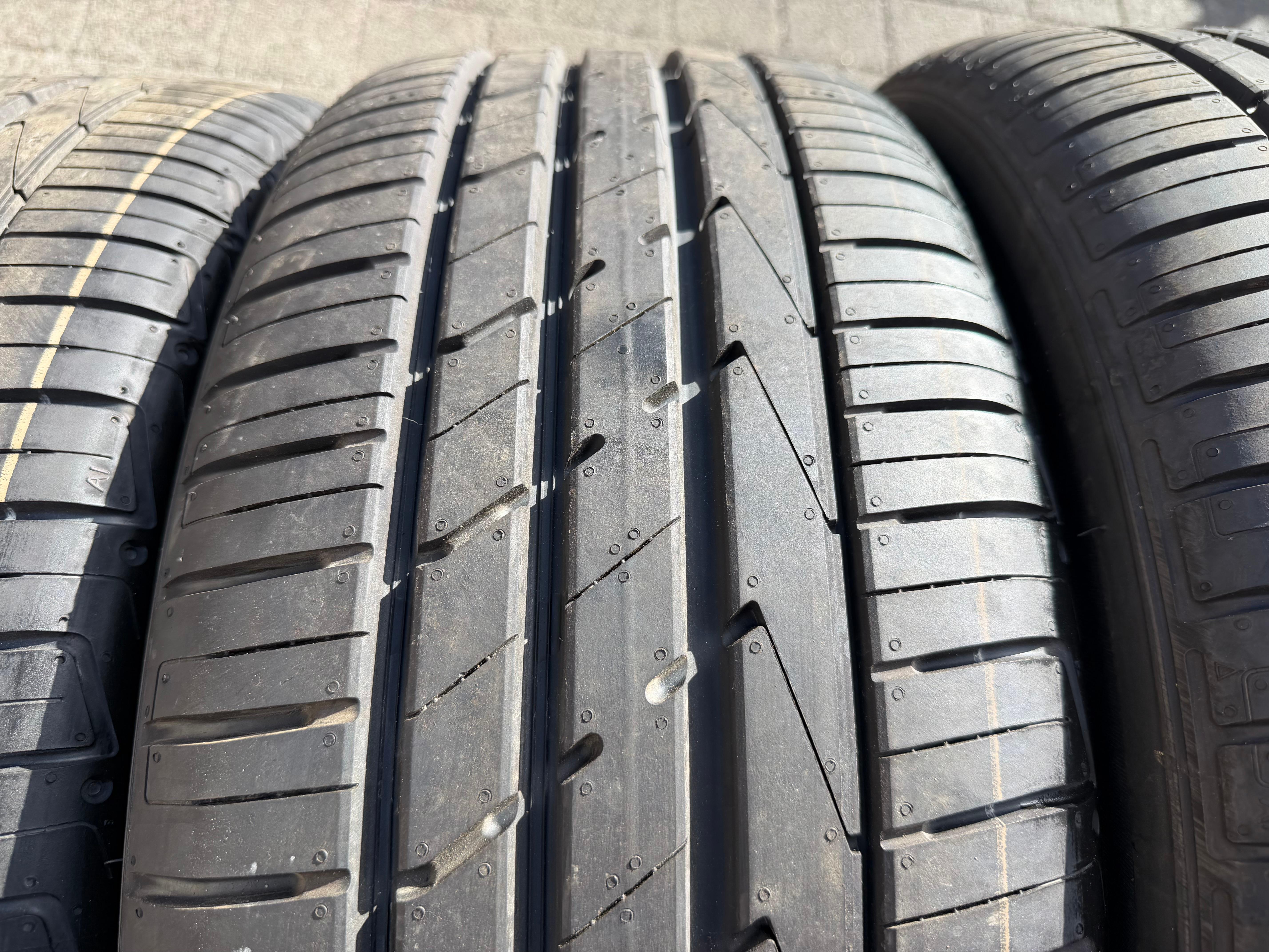 4 Original 19" Alu Sommerräder Audi Q3 F3B 83A 83A601025N 235/50R19 99V Hankook