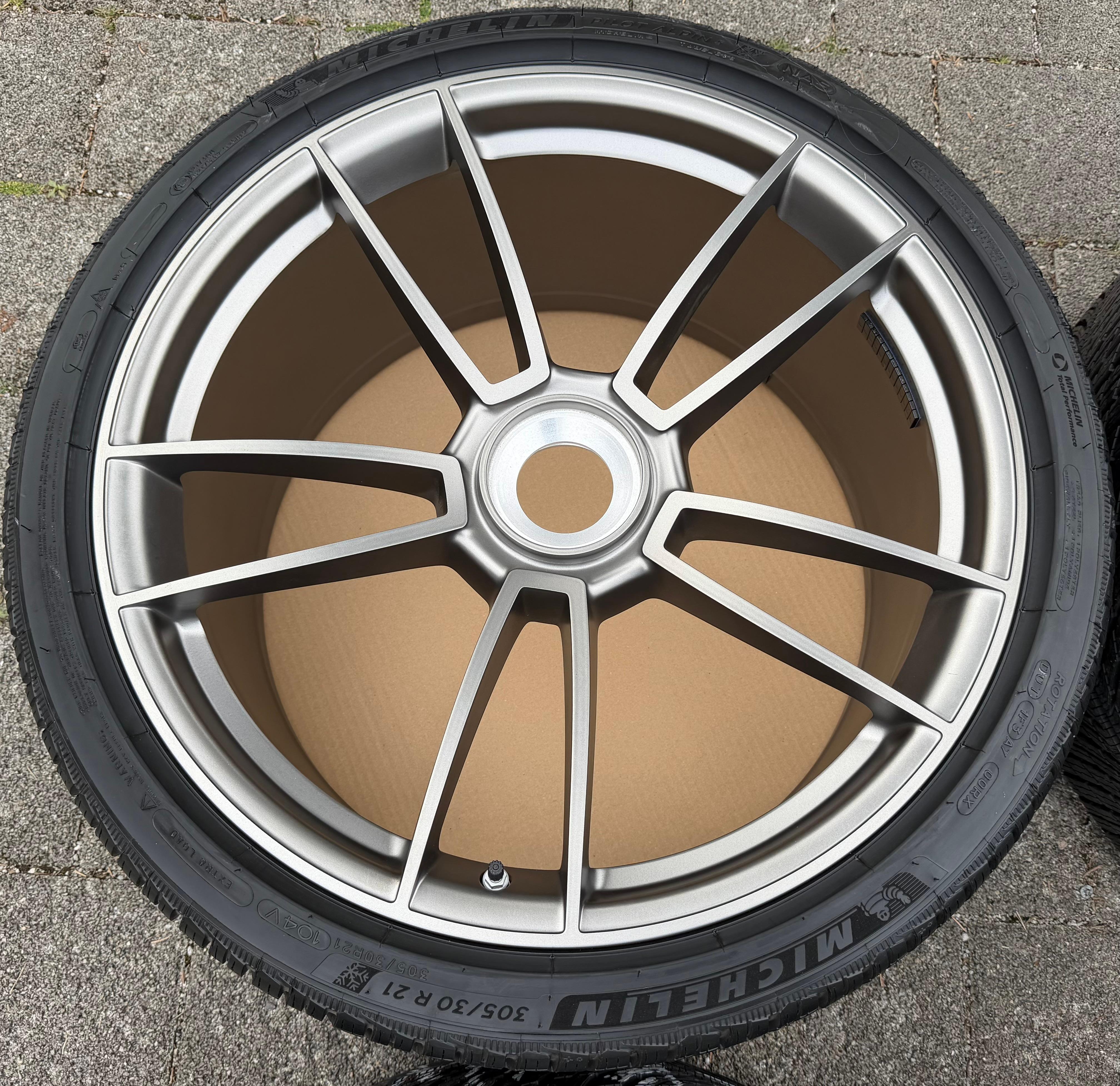 4 originele 20" 21" lichtmetalen winterwielen Porsche 911 992 Turbo S 992601025AB 992601025AC centrale wielmoer NIEUW