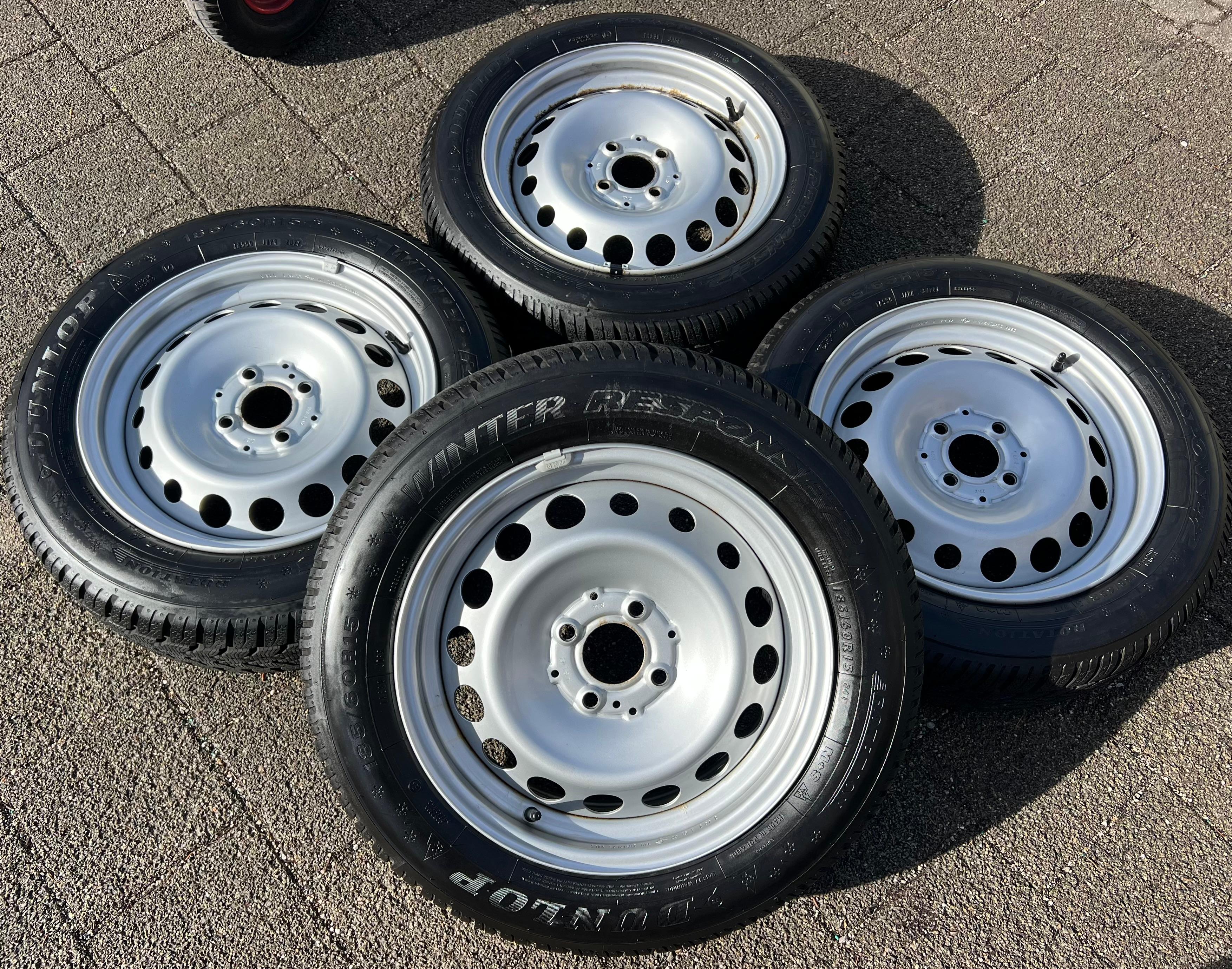 4 ORIGINAL WINTERRÄDER SMART 453 165/65R15 81T 185/60R15 84T DUNLOP RDKS