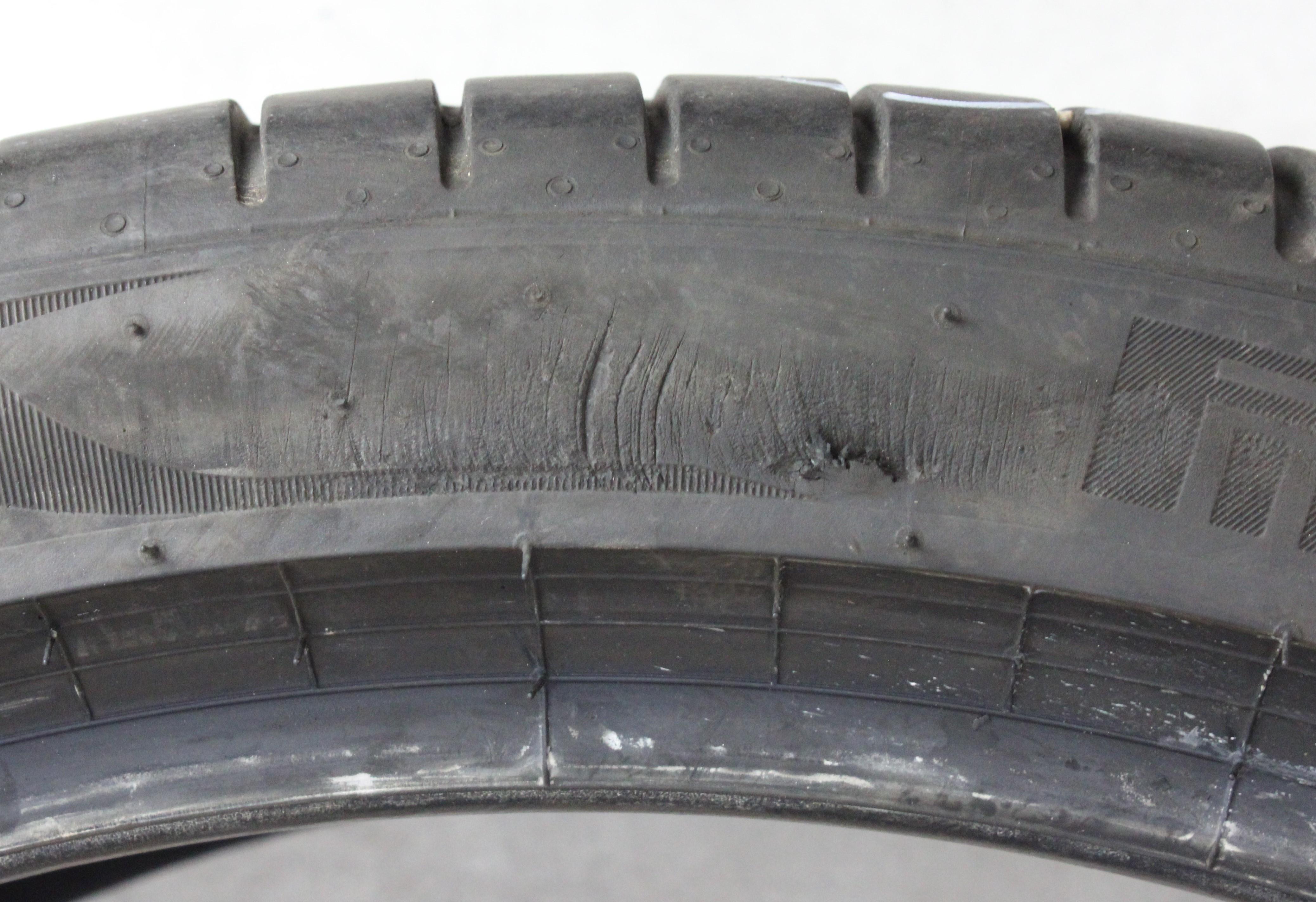 2 x 315/30R22 107Y Sommerreifen Pirelli Pzero PZ4 1* 4,5-5mm 2024