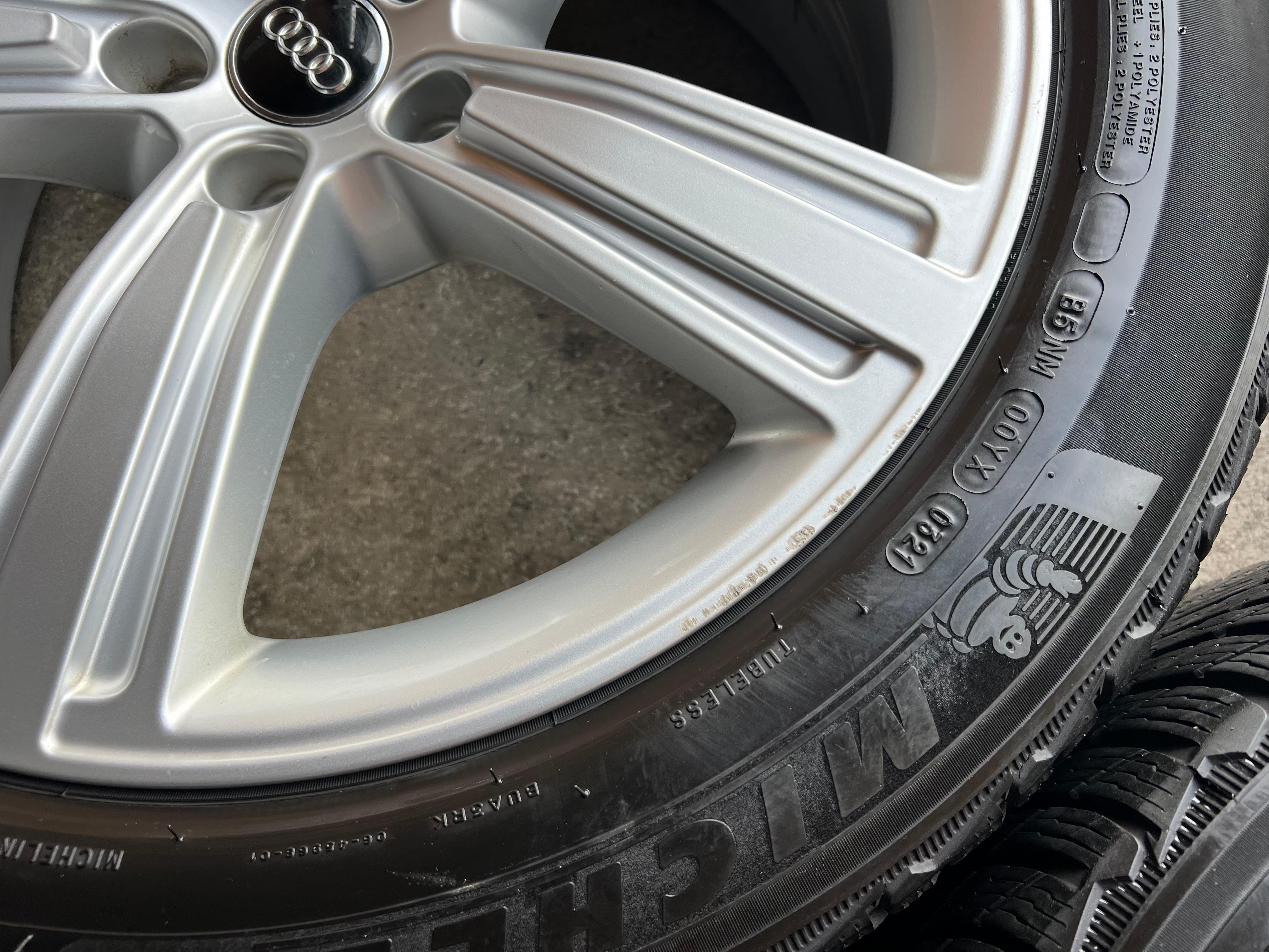 4 ORIGINAL 19" ALU WINTERRÄDER AUDI A8 4N 235/50R19 103V MICHELIN