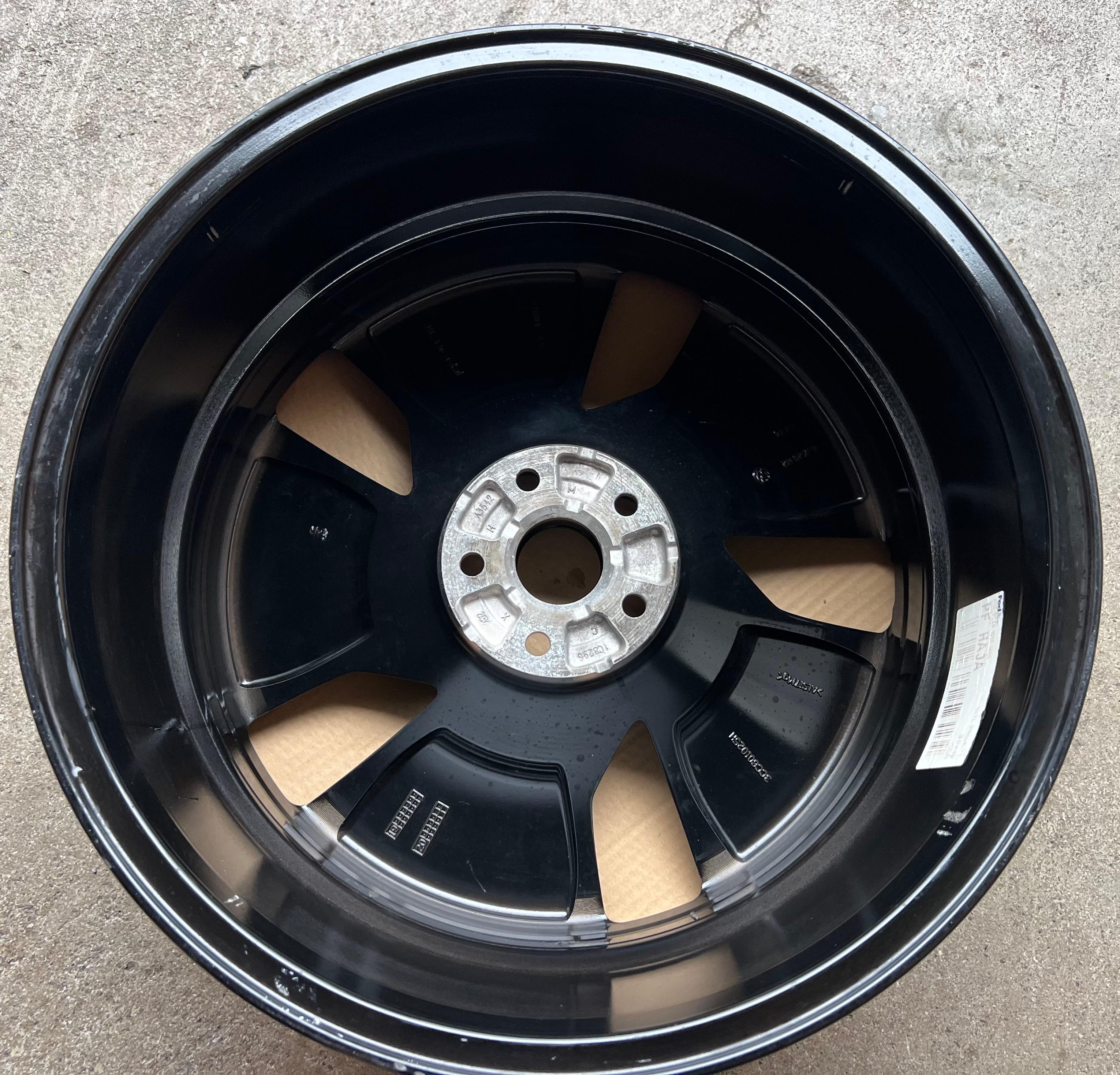 1 X CERCHIO IN LEGA ORIGINALE 20" VW ATLAS TERAMON 8x20 ET34 3CC601025H