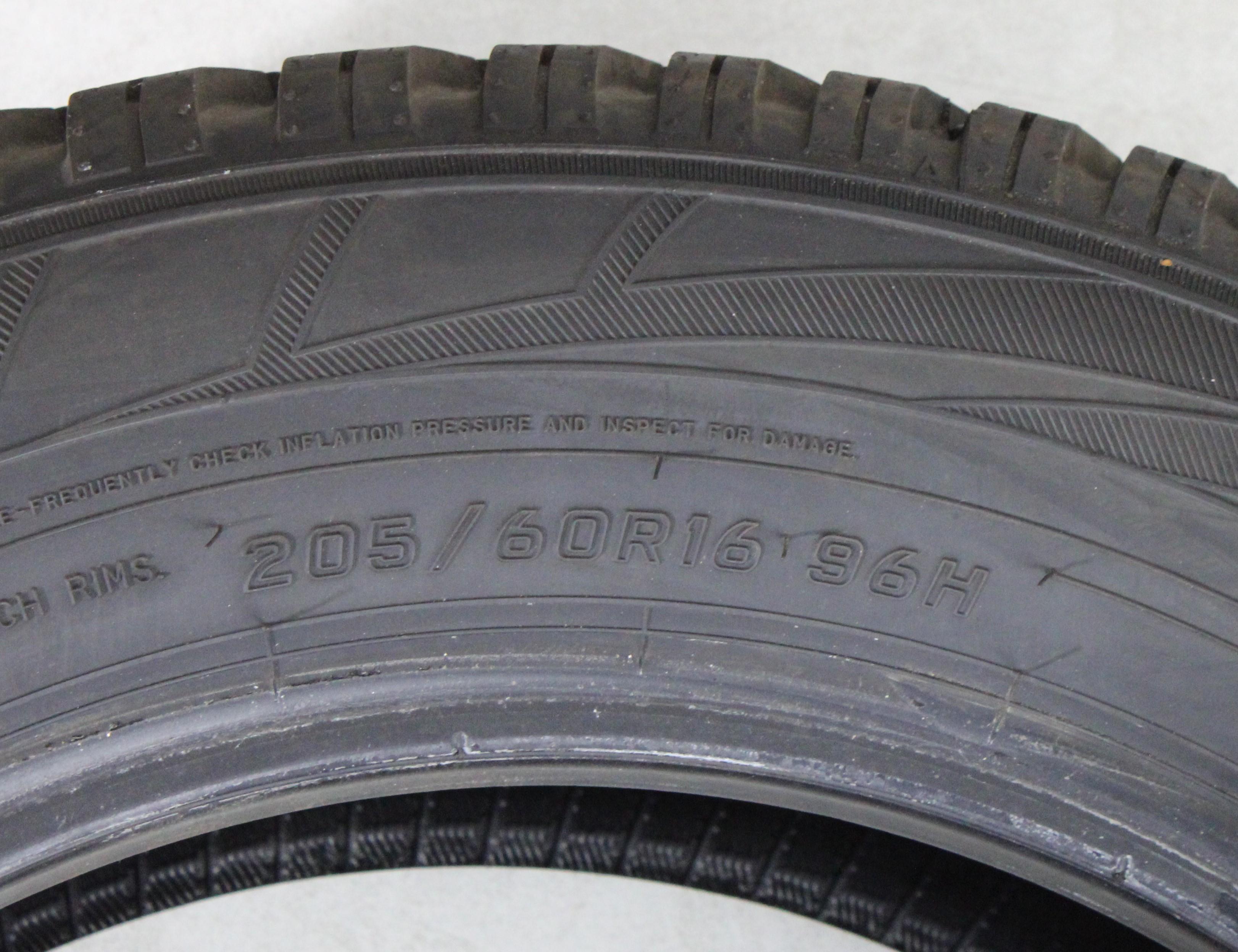4 x 205/60R16 96H Winterreifen Falken Eurowinter HS01 7,5-8mm 2016