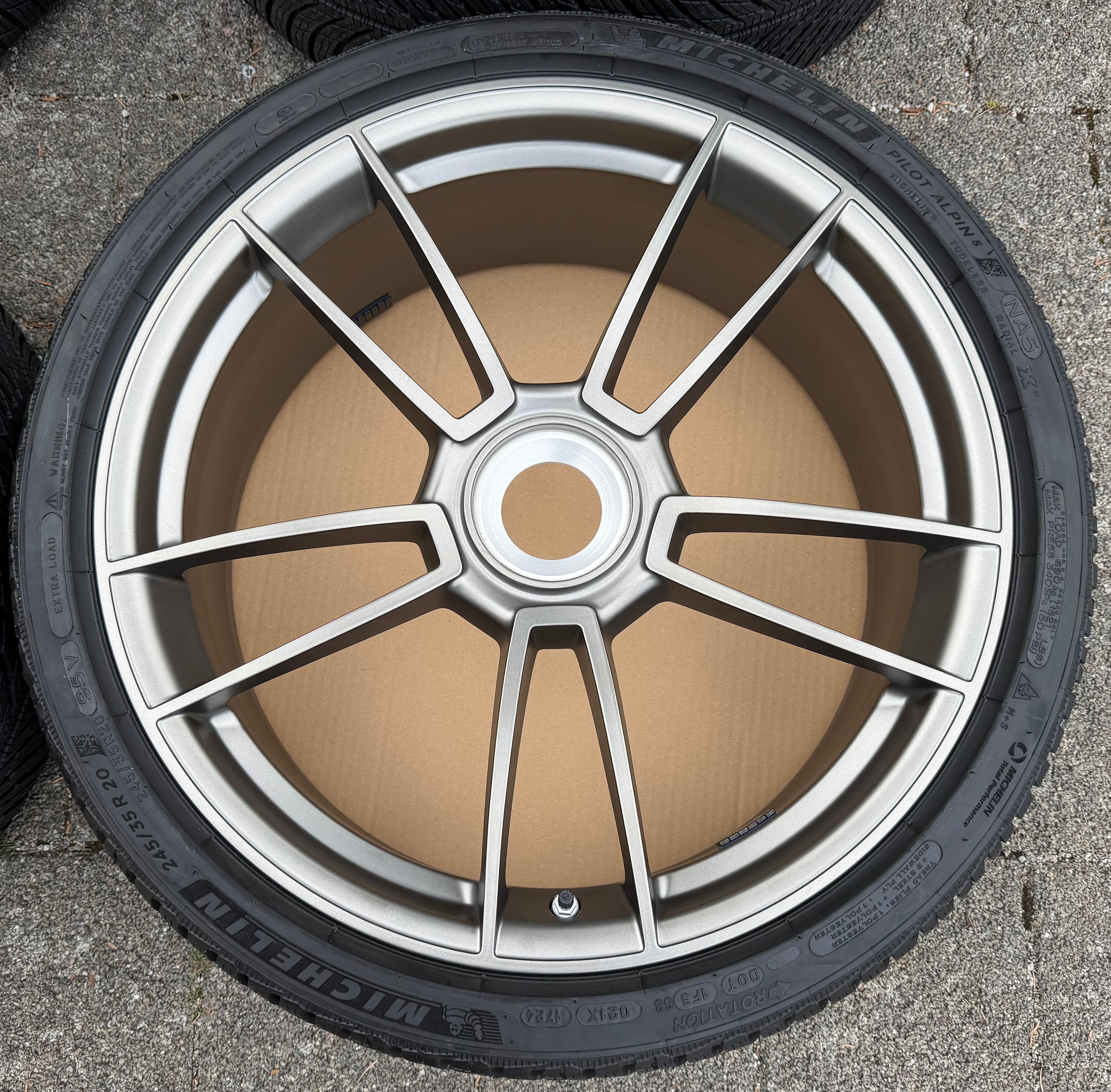 4 originele 20" 21" lichtmetalen winterwielen Porsche 911 992 Turbo S 992601025AB 992601025AC centrale wielmoer NIEUW