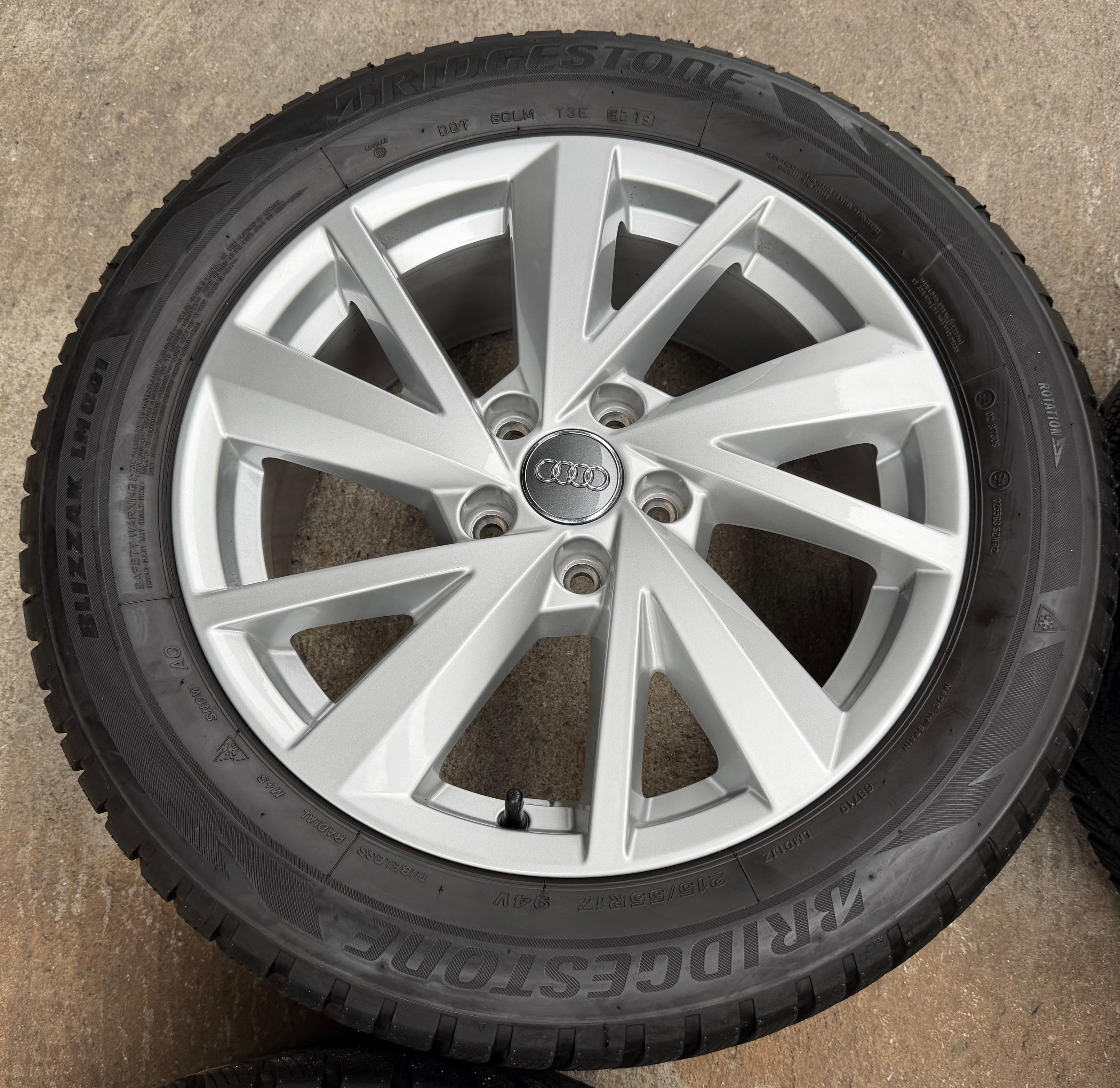 4 Original 17" Alu Winterräder Audi Q2 215/55R17 94V Bridgestone