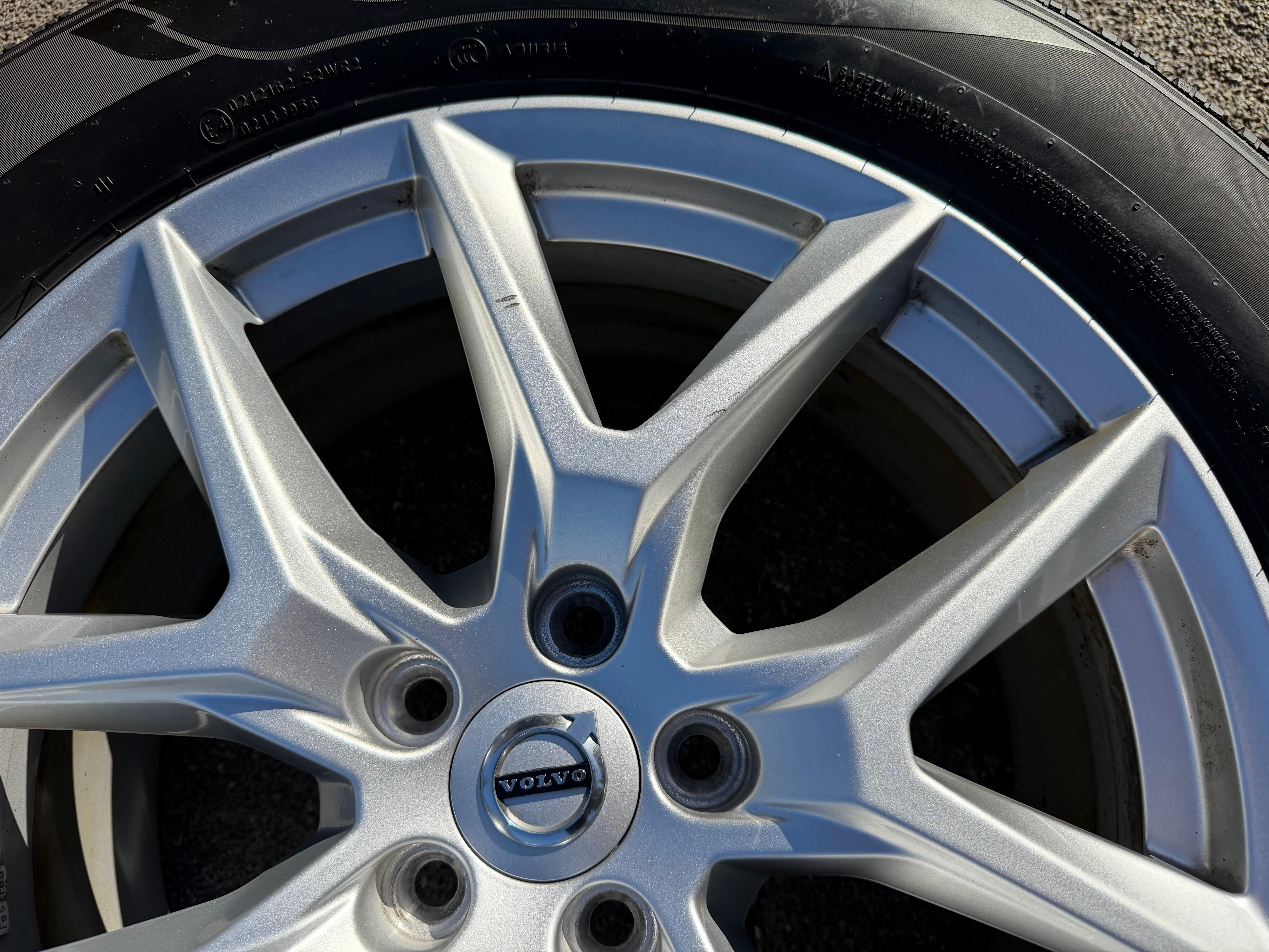 4 Original 18" Alu Winterräder Volvo XC60 II 31423851 235/60R18 107V Pirelli 2025