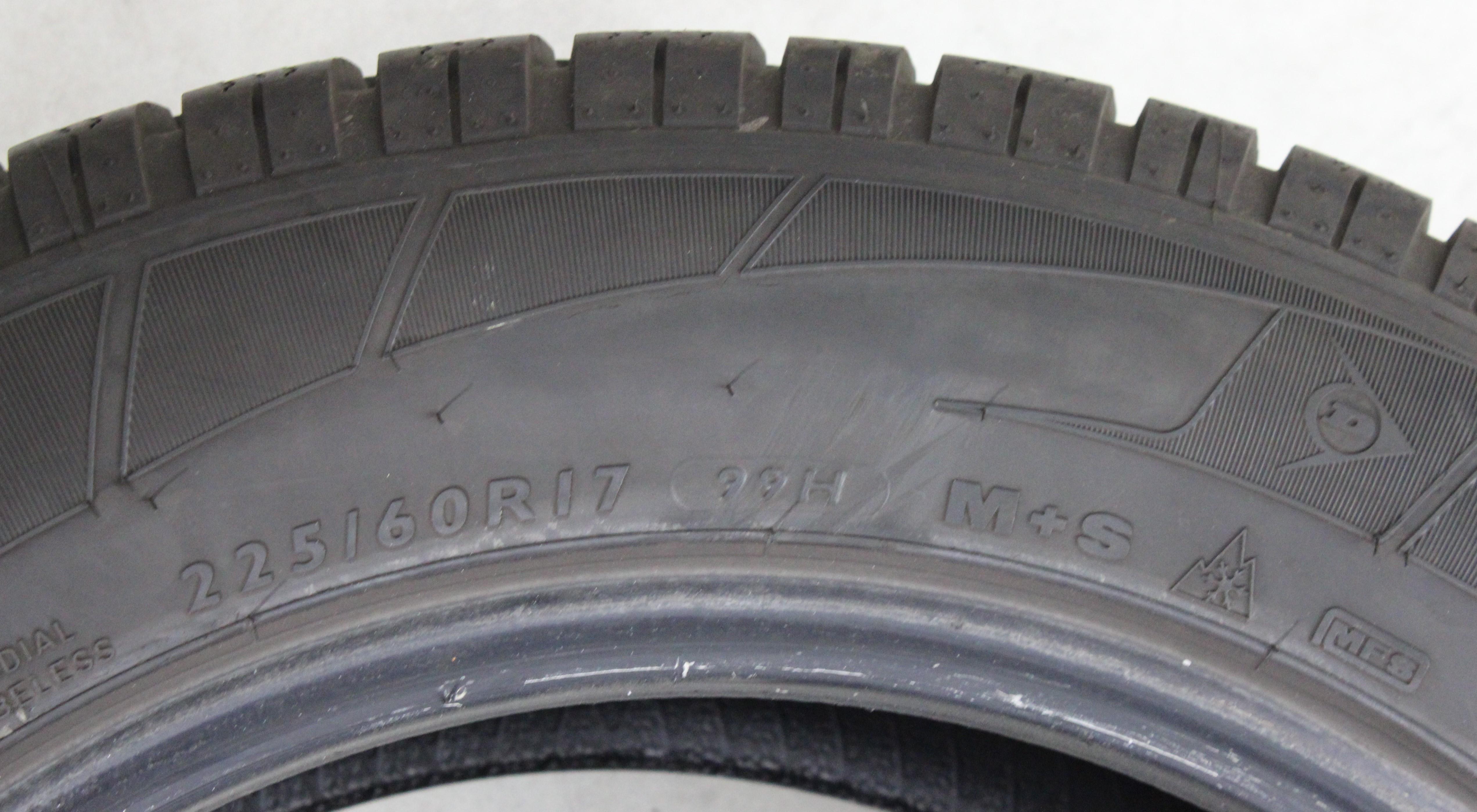 4 x 225/60R17 99H Winterreifen Dunlop SP Winter Sport 3D 6-6,5mm 2017 *