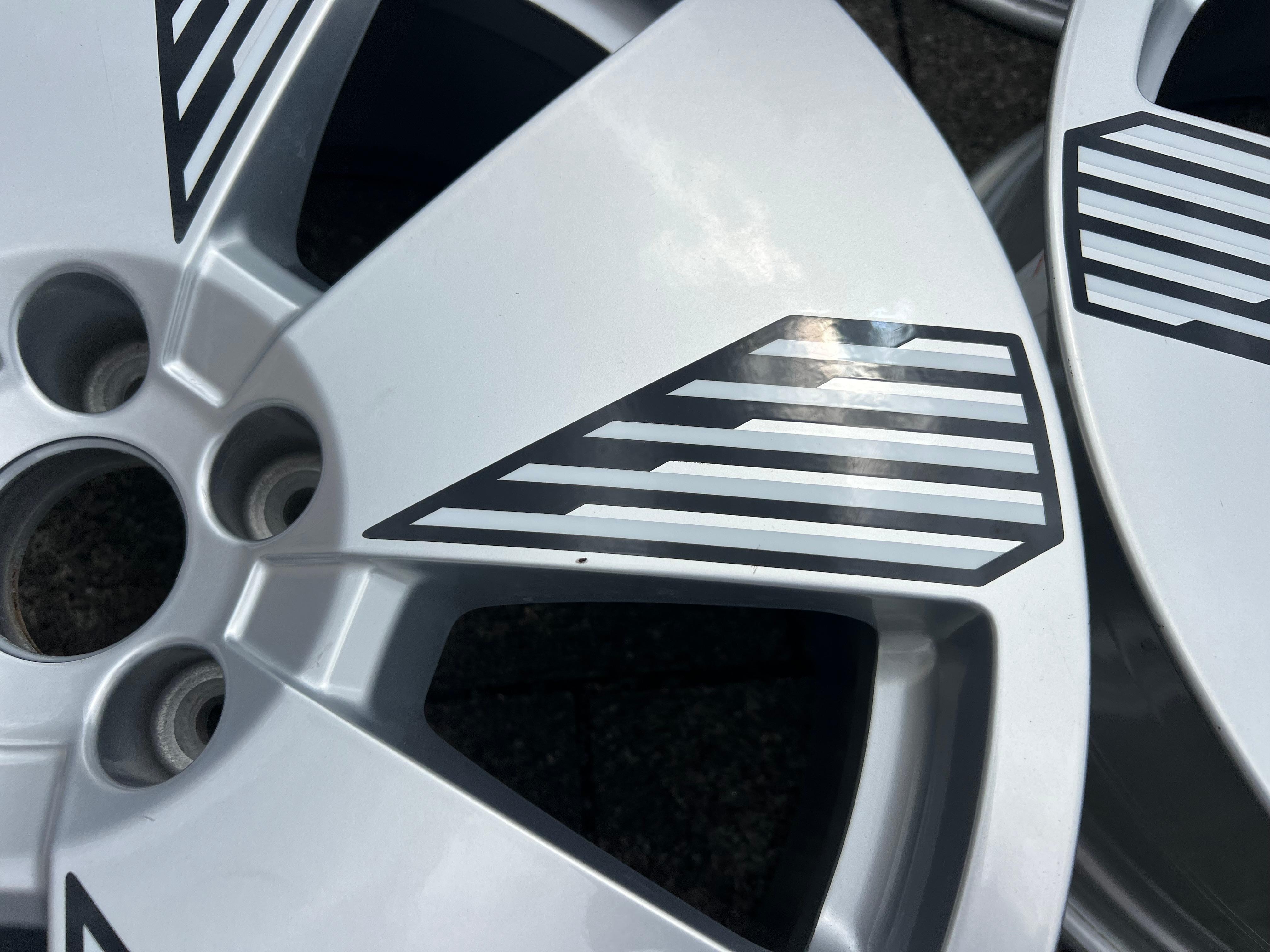 4 ORIGINAL 19" ALUFELGEN AUDI E-TRON GEN 8x19 ET34 4KE601025L FREIHAUS