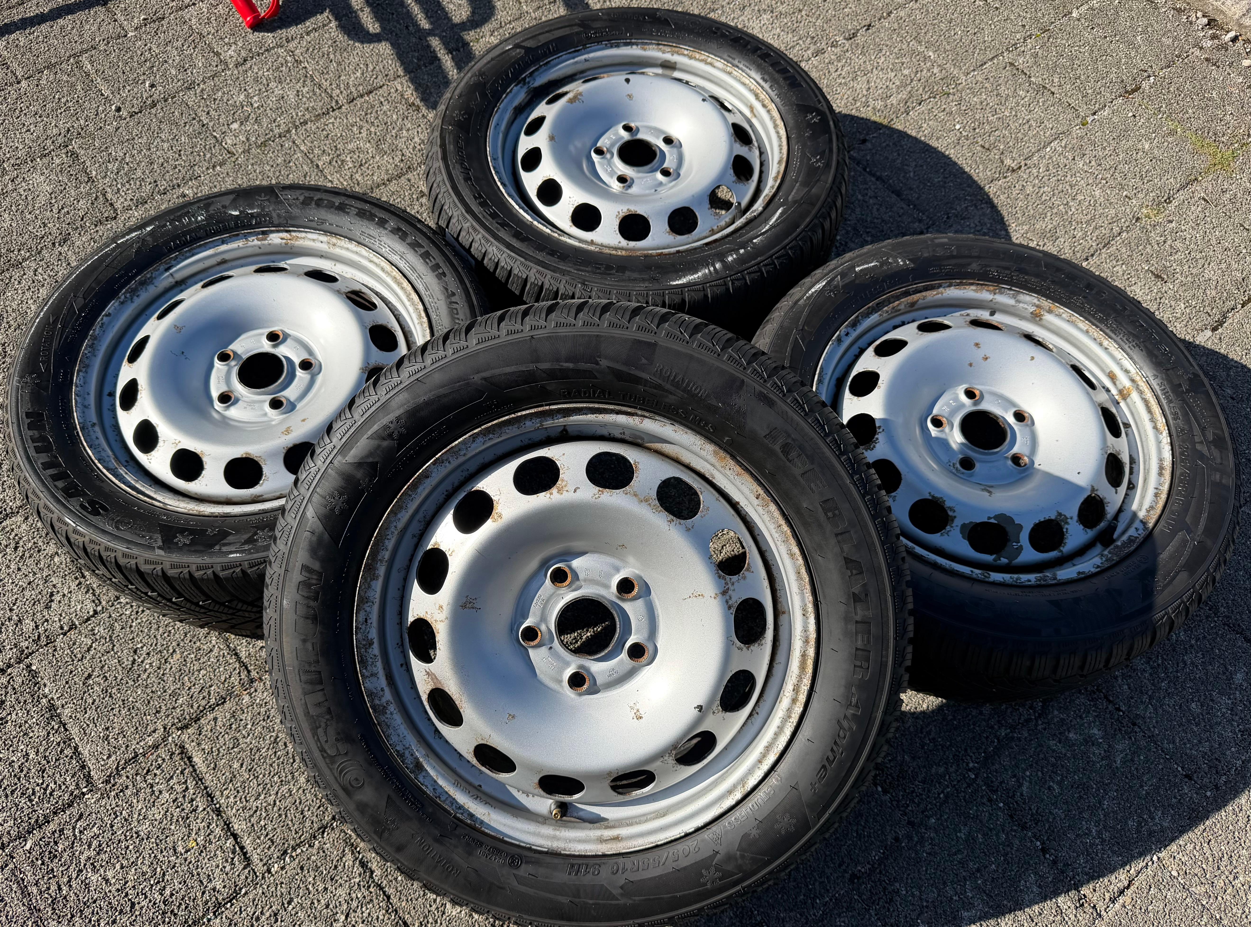 4 ruote invernali VW Caddy 2K 2KN 205/55R16 91H 2K3601027 6x16 ET50
