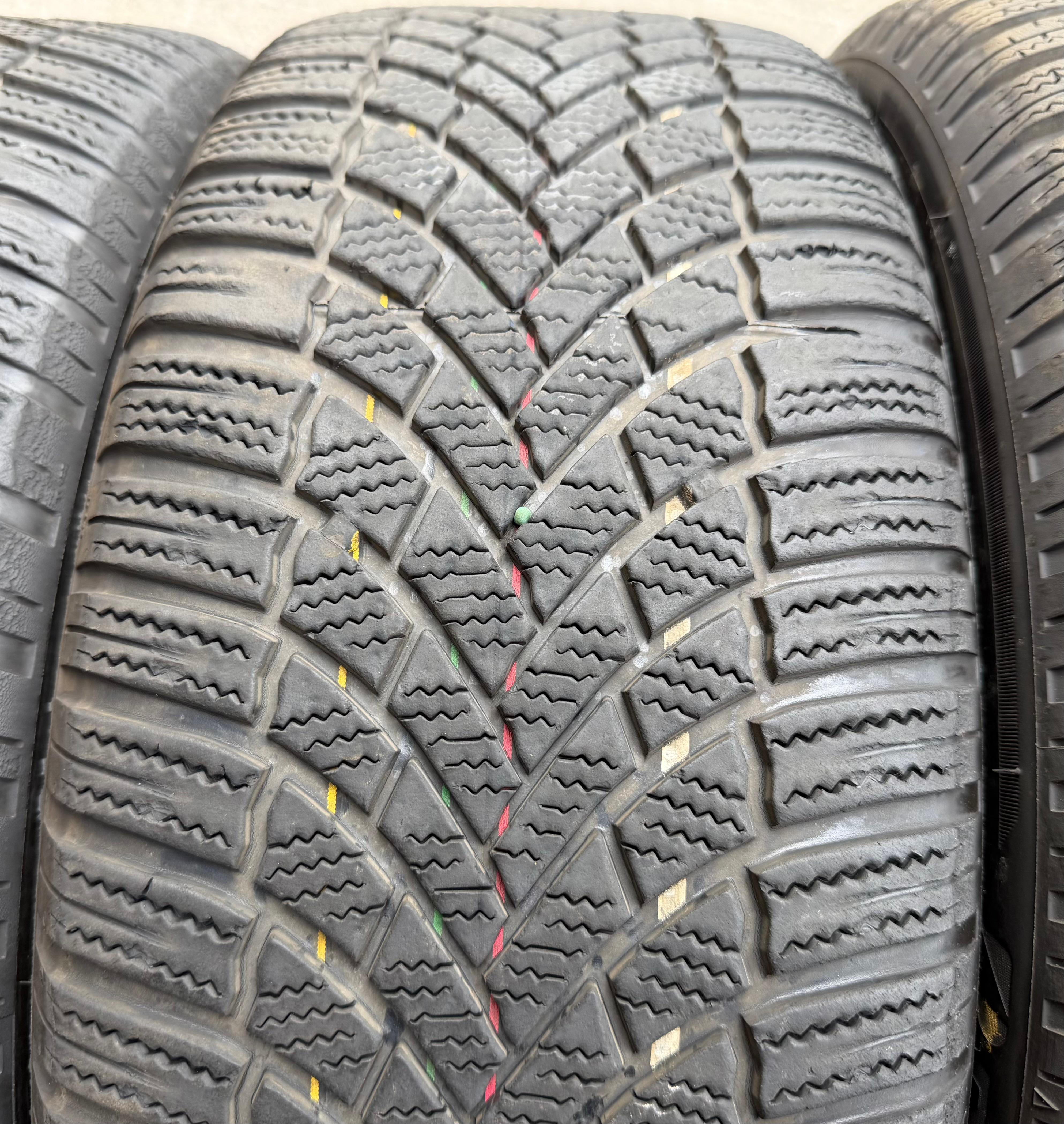 4 Original 17" Alu Winterräder Audi A3 S3 8Y 8Y0601025L 205/50R17 93H Bridgestone 2022
