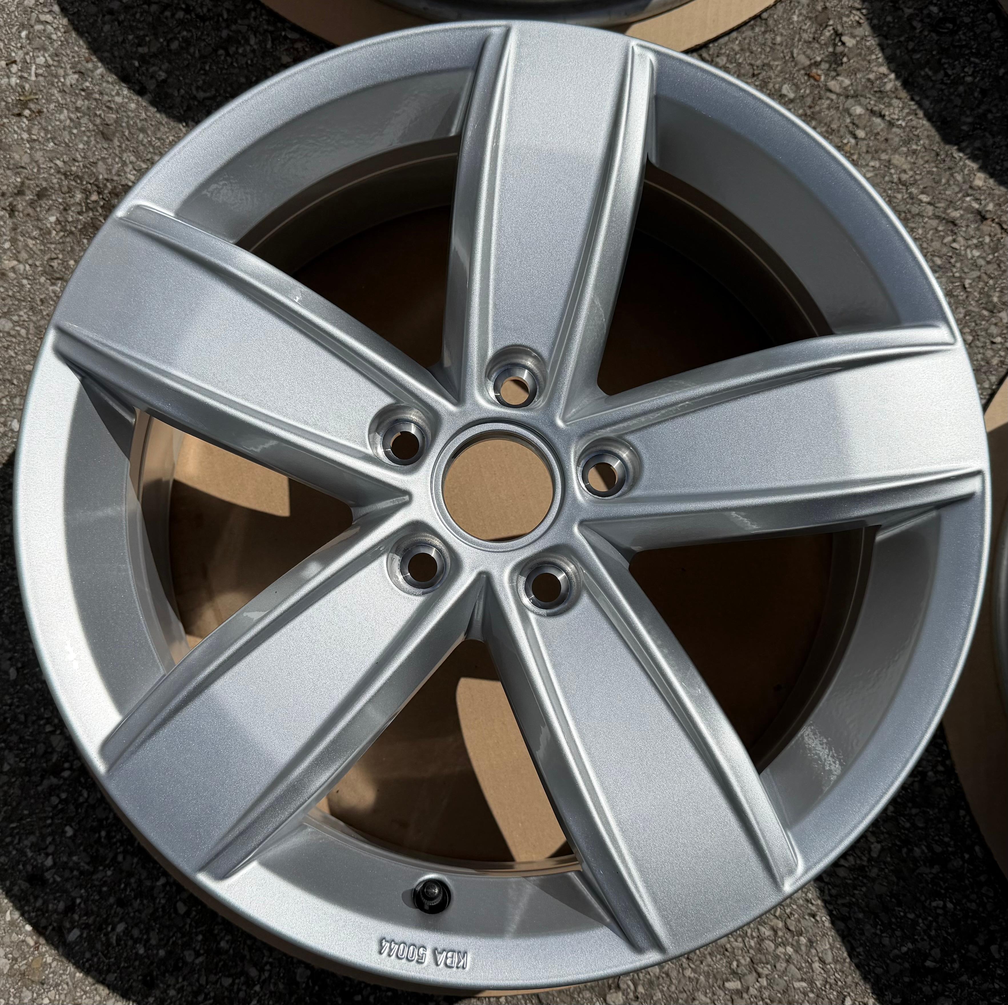 4 llantas de aleación originales de 17" para VW Passat 3G B8 Corvara, 6,5x17 ET41, 3G0071497B, nuevas