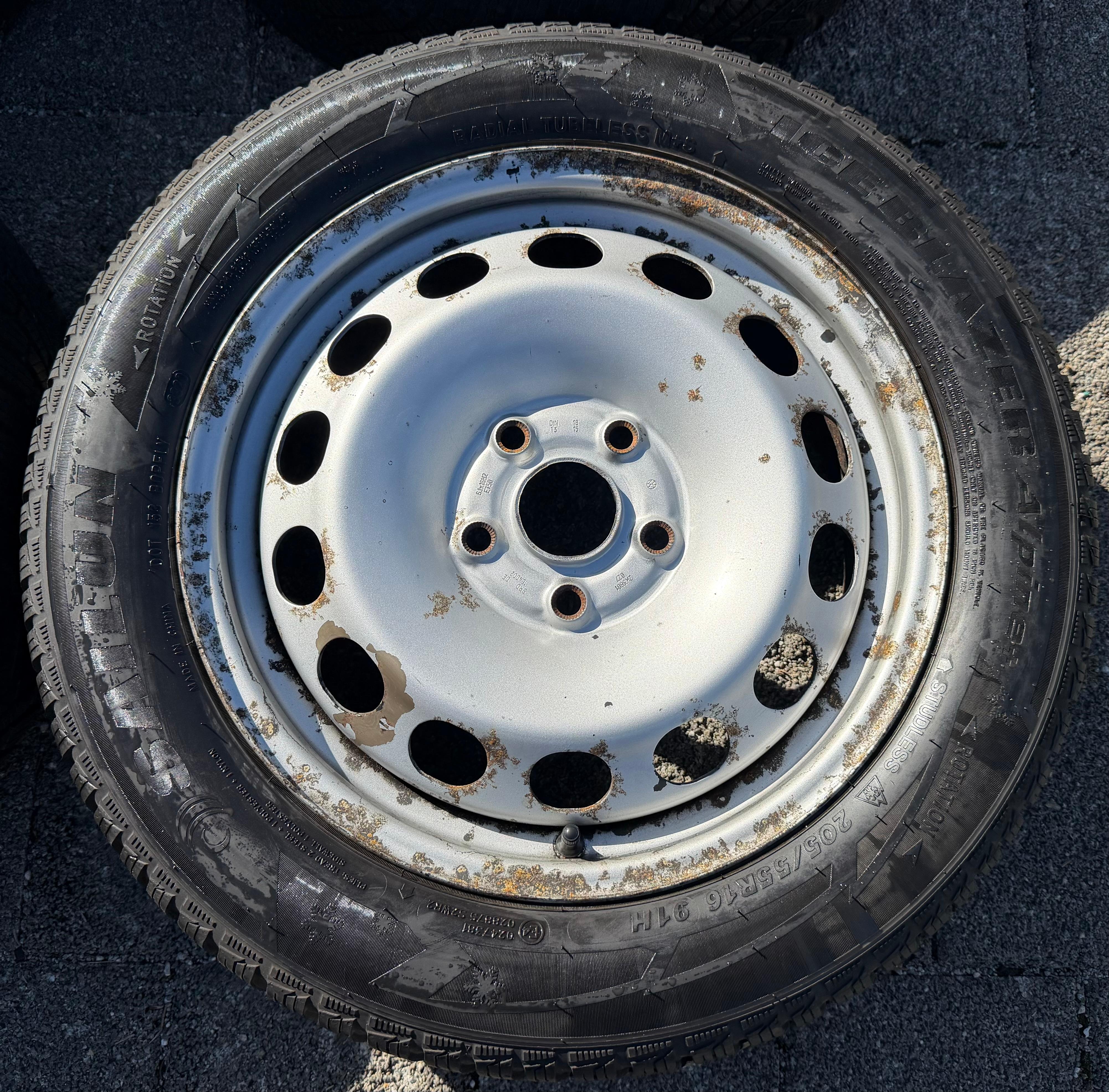 4 ruote invernali VW Caddy 2K 2KN 205/55R16 91H 2K3601027 6x16 ET50